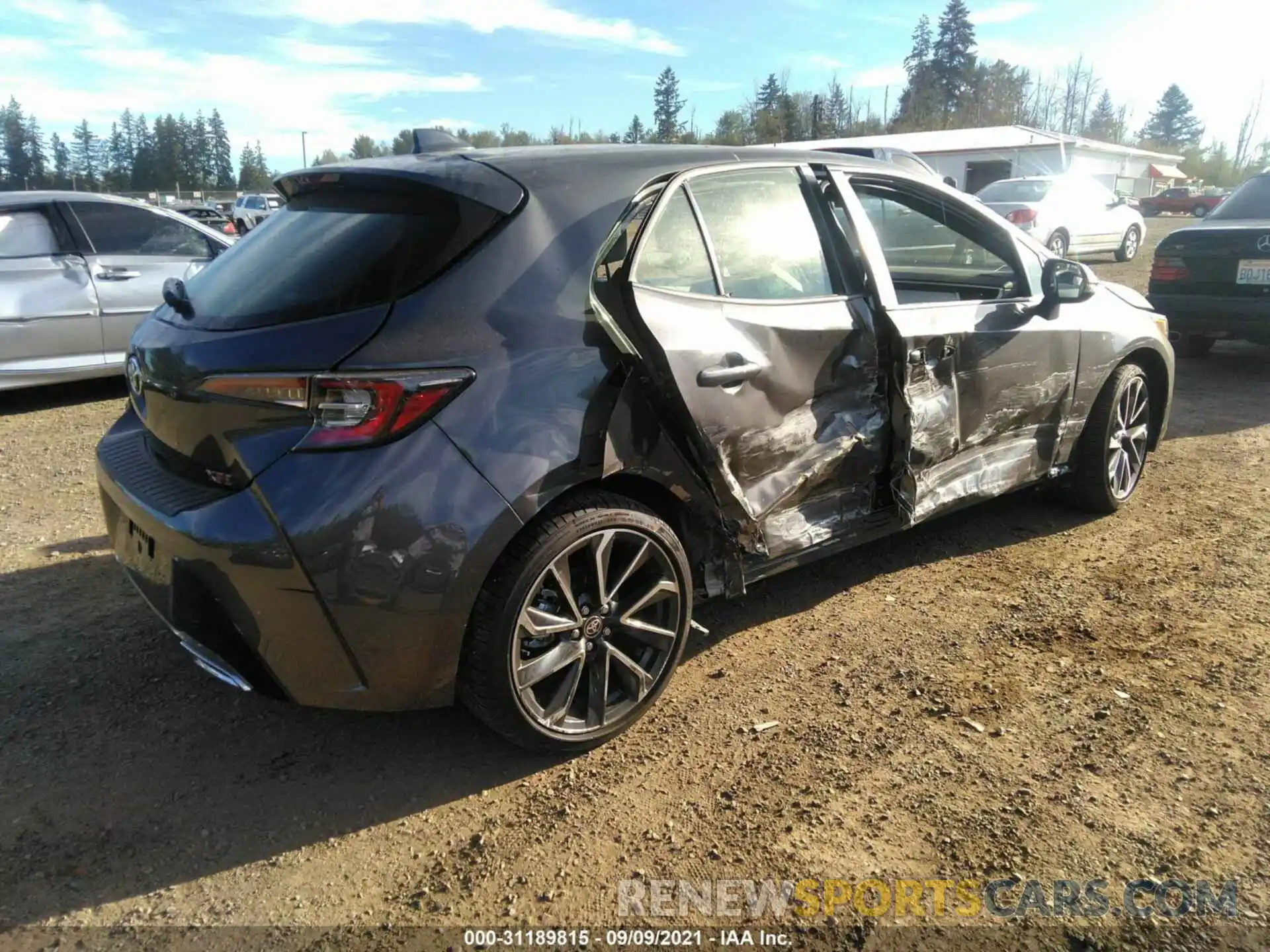 4 Photograph of a damaged car JTNC4MBEXM3106425 TOYOTA COROLLA HATCHBACK 2021