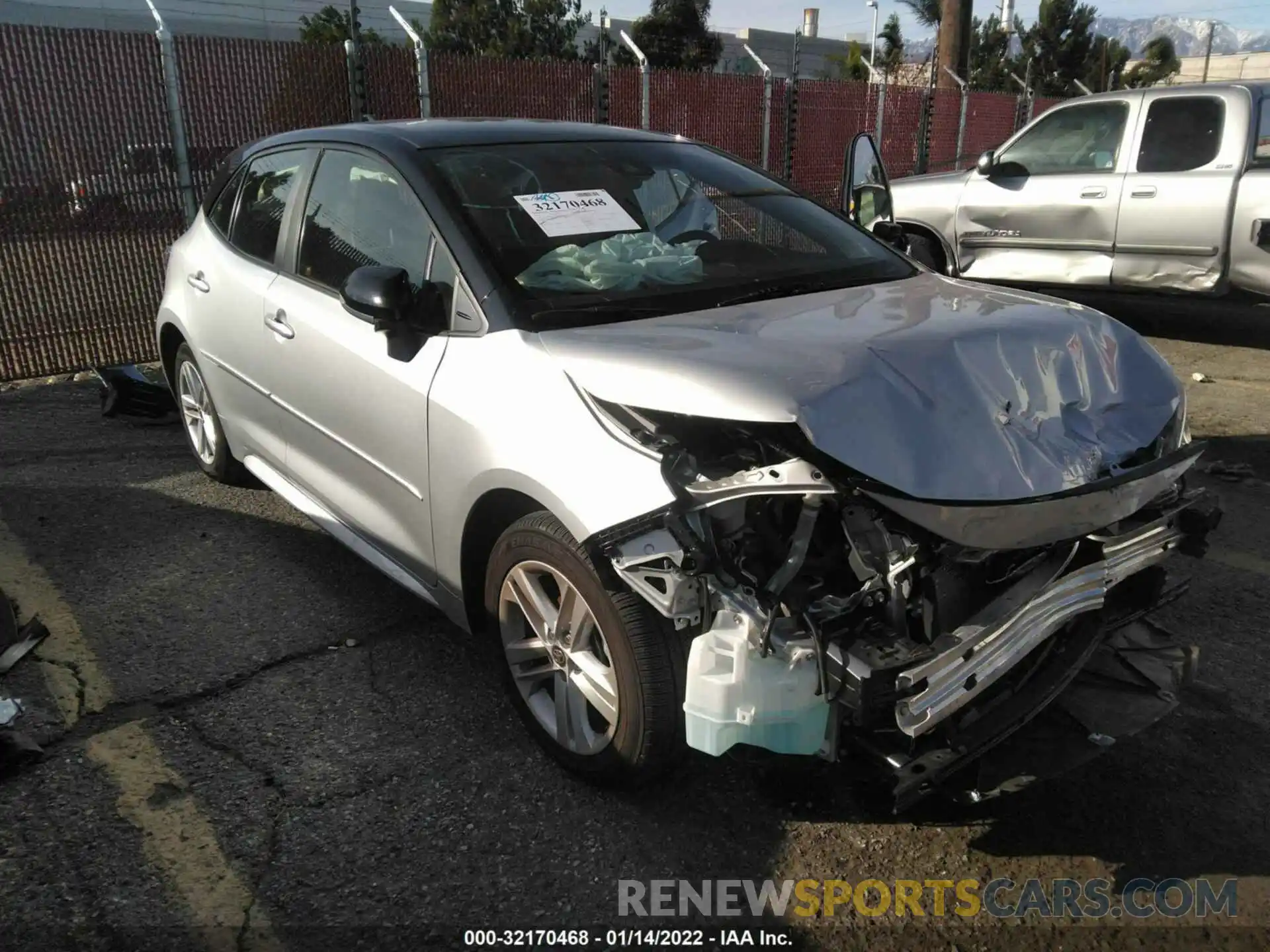 1 Photograph of a damaged car JTND4MBE0M3112013 TOYOTA COROLLA HATCHBACK 2021