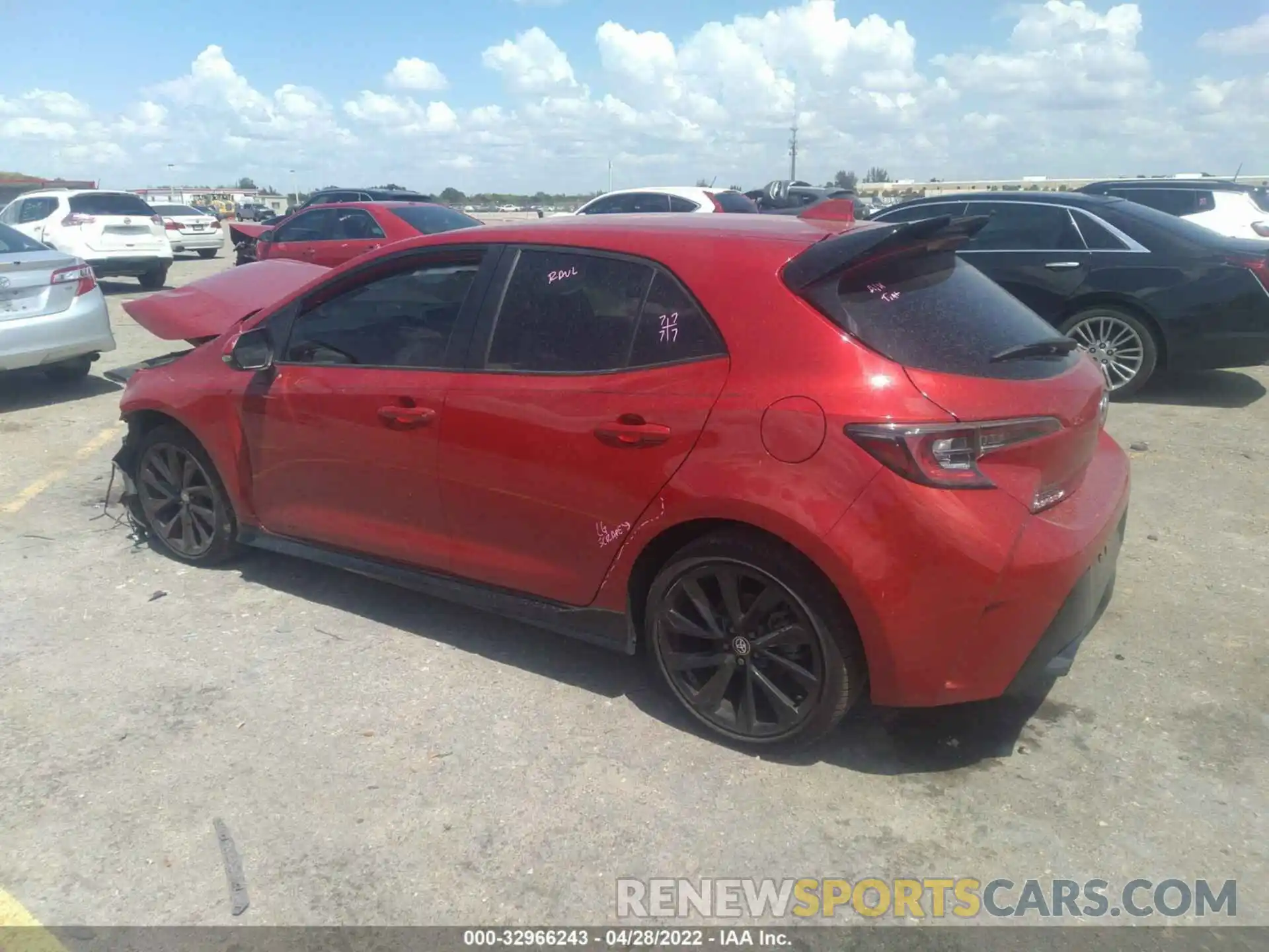 3 Photograph of a damaged car JTND4MBE0M3113307 TOYOTA COROLLA HATCHBACK 2021