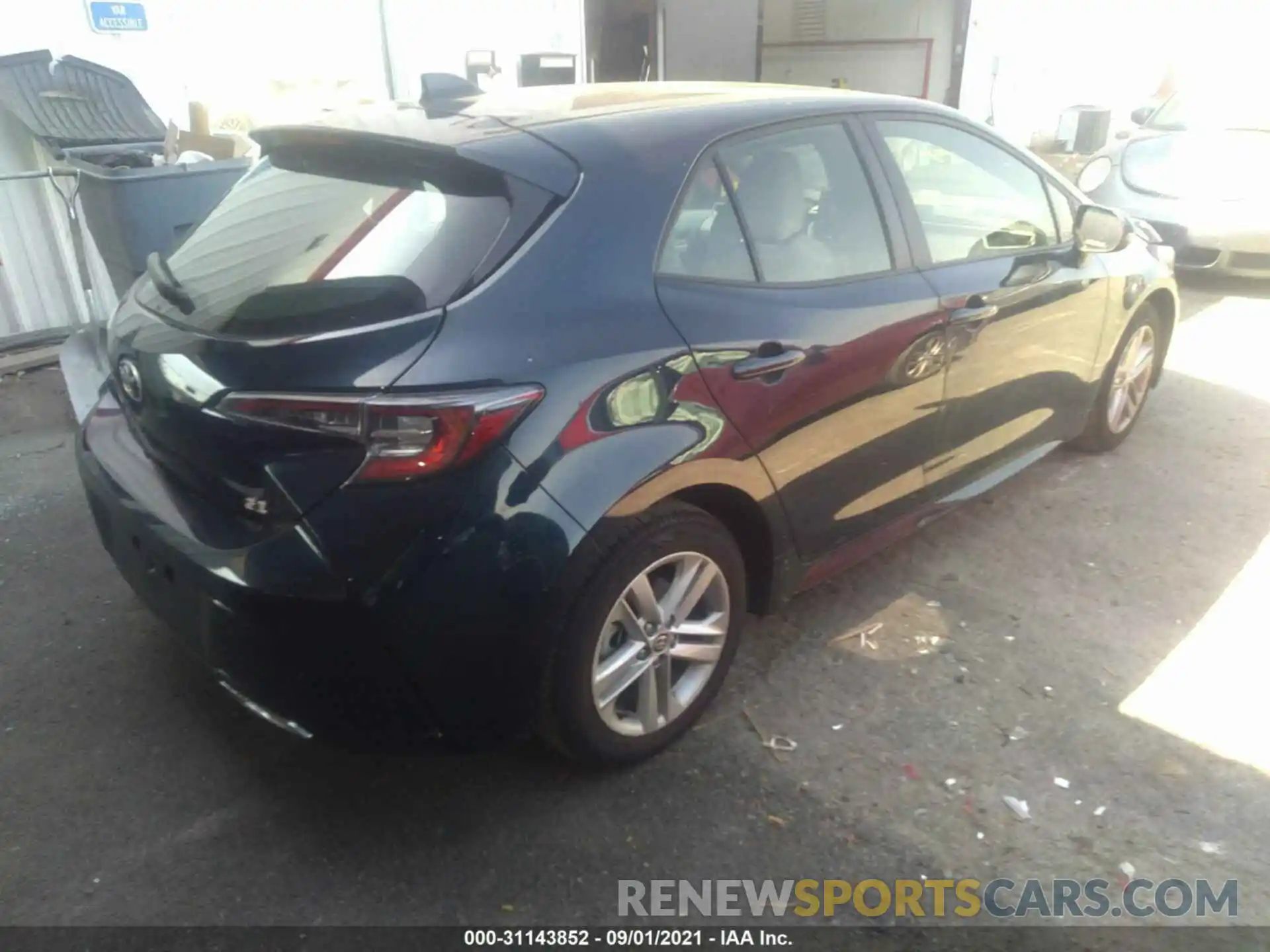 4 Photograph of a damaged car JTND4MBE0M3130169 TOYOTA COROLLA HATCHBACK 2021