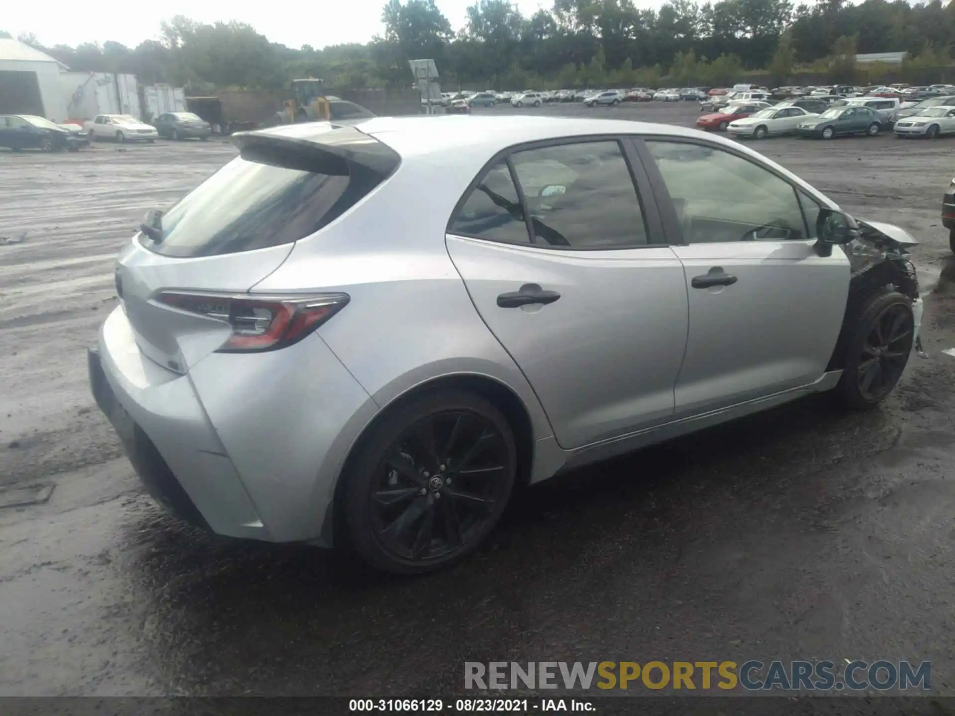 4 Photograph of a damaged car JTND4MBE0M3133895 TOYOTA COROLLA HATCHBACK 2021