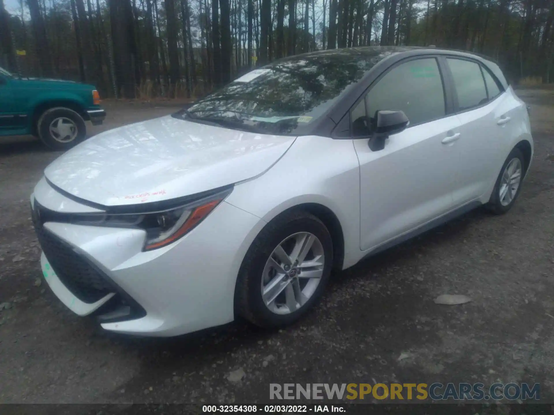 2 Photograph of a damaged car JTND4MBE1M3110139 TOYOTA COROLLA HATCHBACK 2021