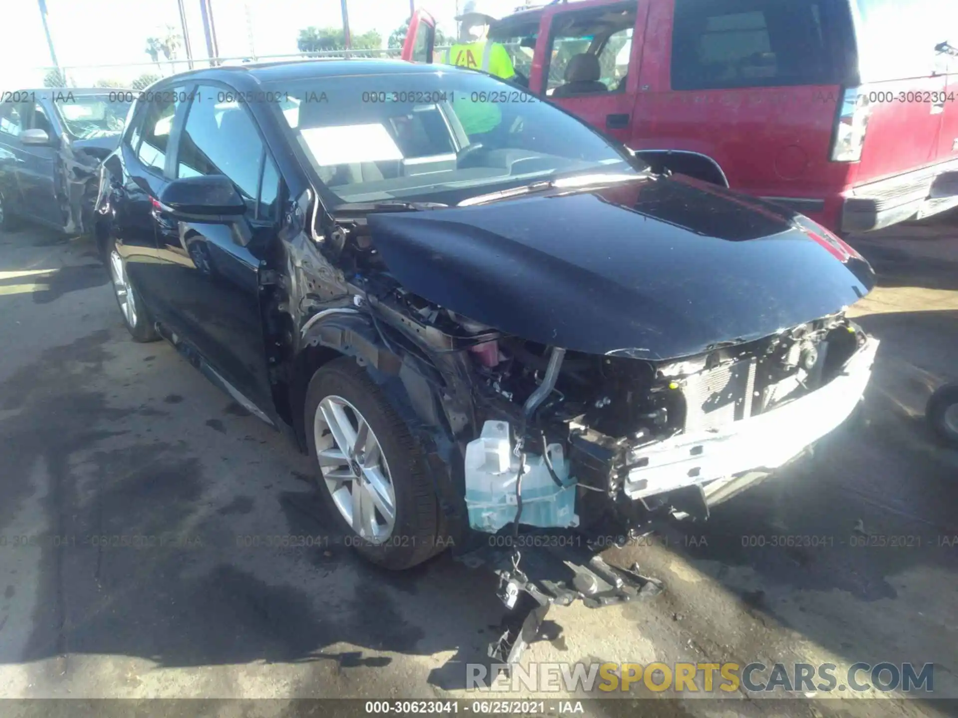 1 Photograph of a damaged car JTND4MBE1M3111758 TOYOTA COROLLA HATCHBACK 2021