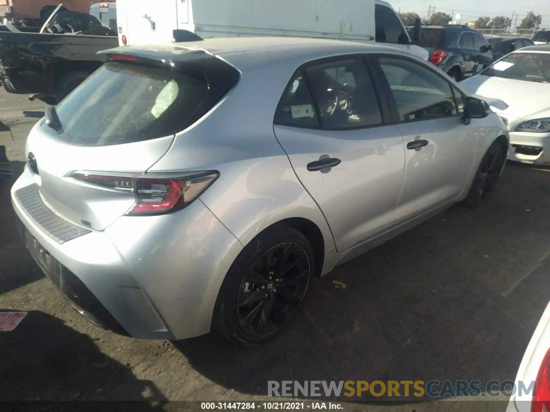 4 Photograph of a damaged car JTND4MBE1M3132383 TOYOTA COROLLA HATCHBACK 2021