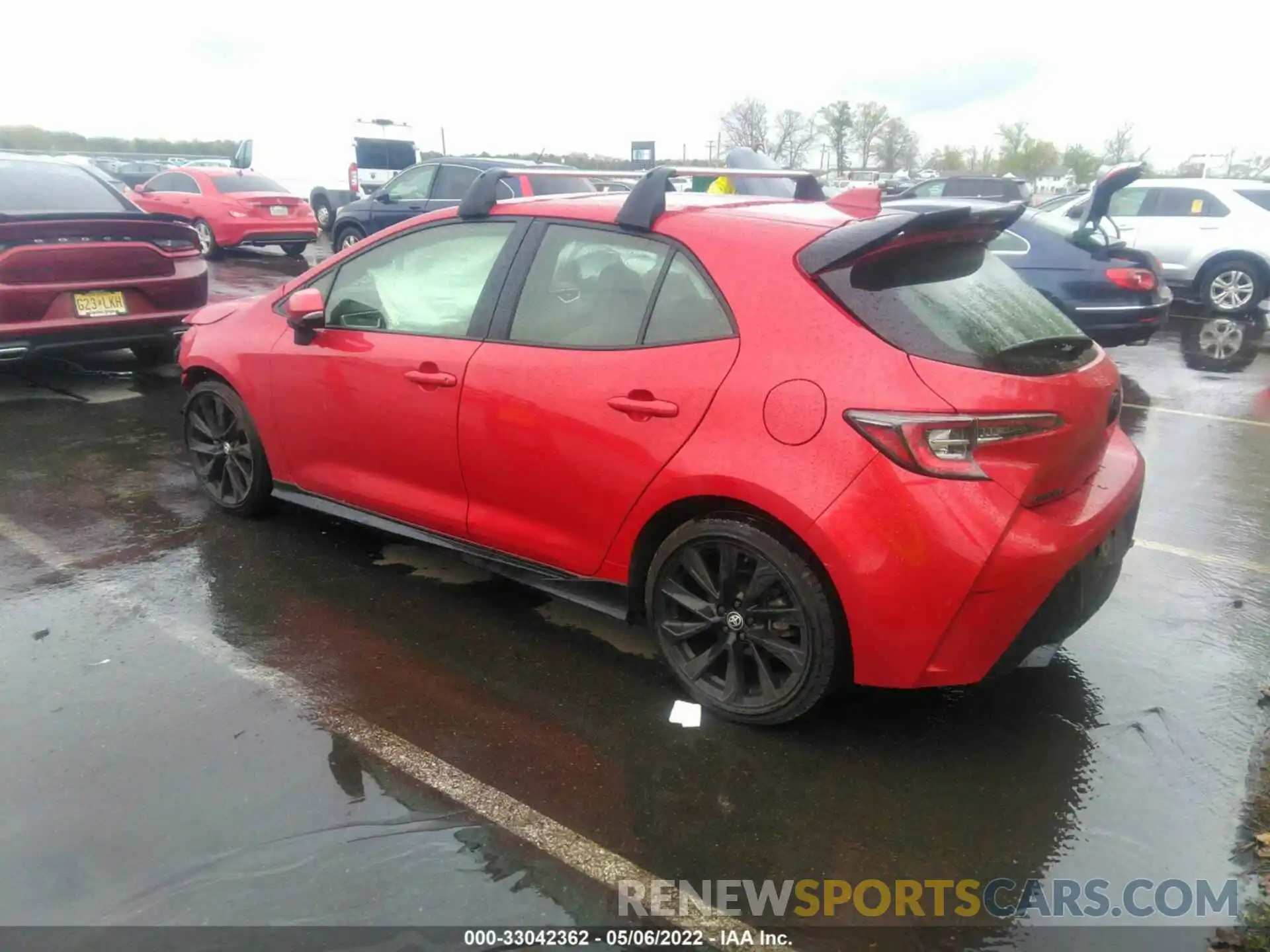 3 Photograph of a damaged car JTND4MBE2M3108027 TOYOTA COROLLA HATCHBACK 2021