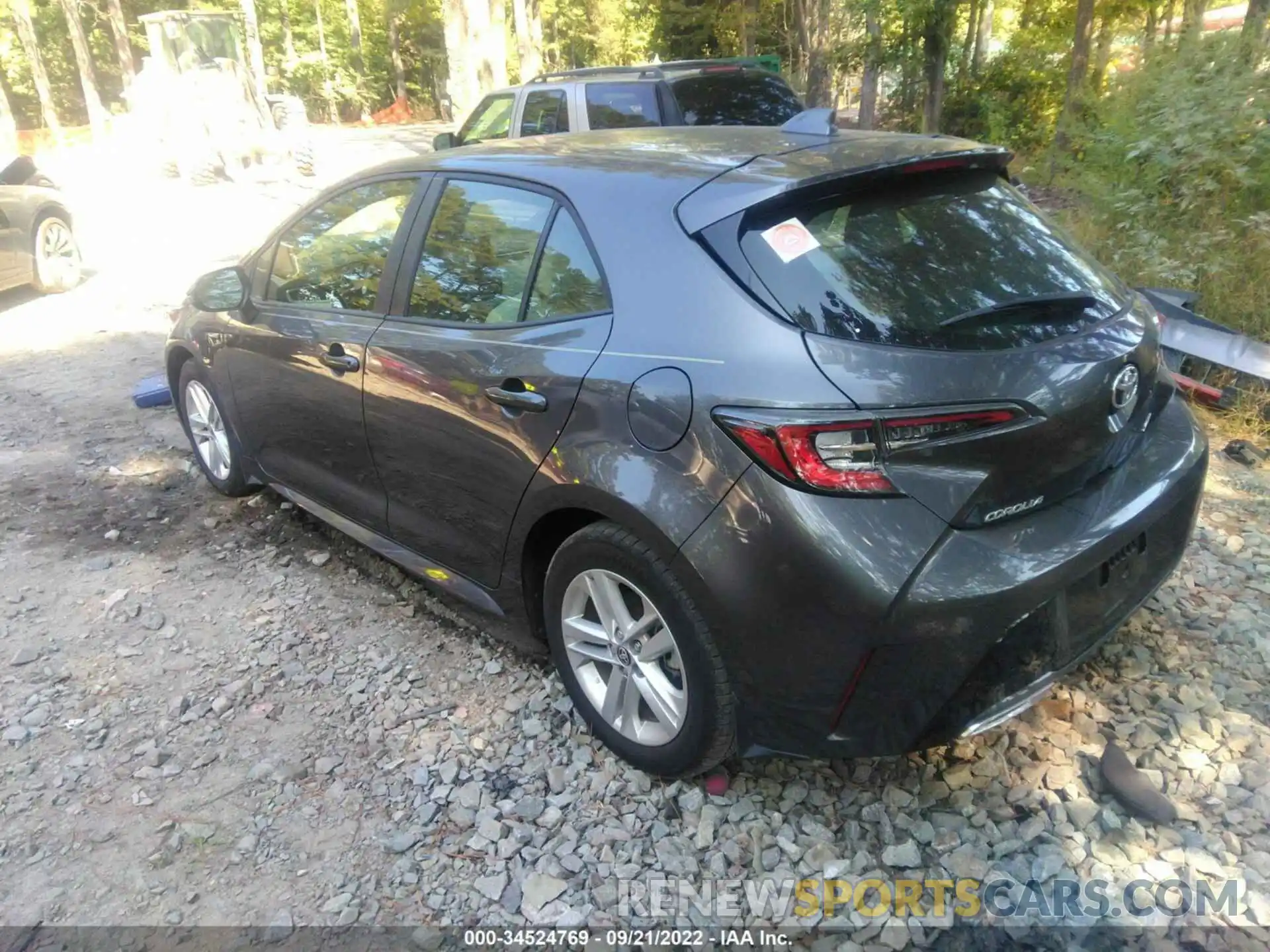 3 Photograph of a damaged car JTND4MBE2M3108402 TOYOTA COROLLA HATCHBACK 2021