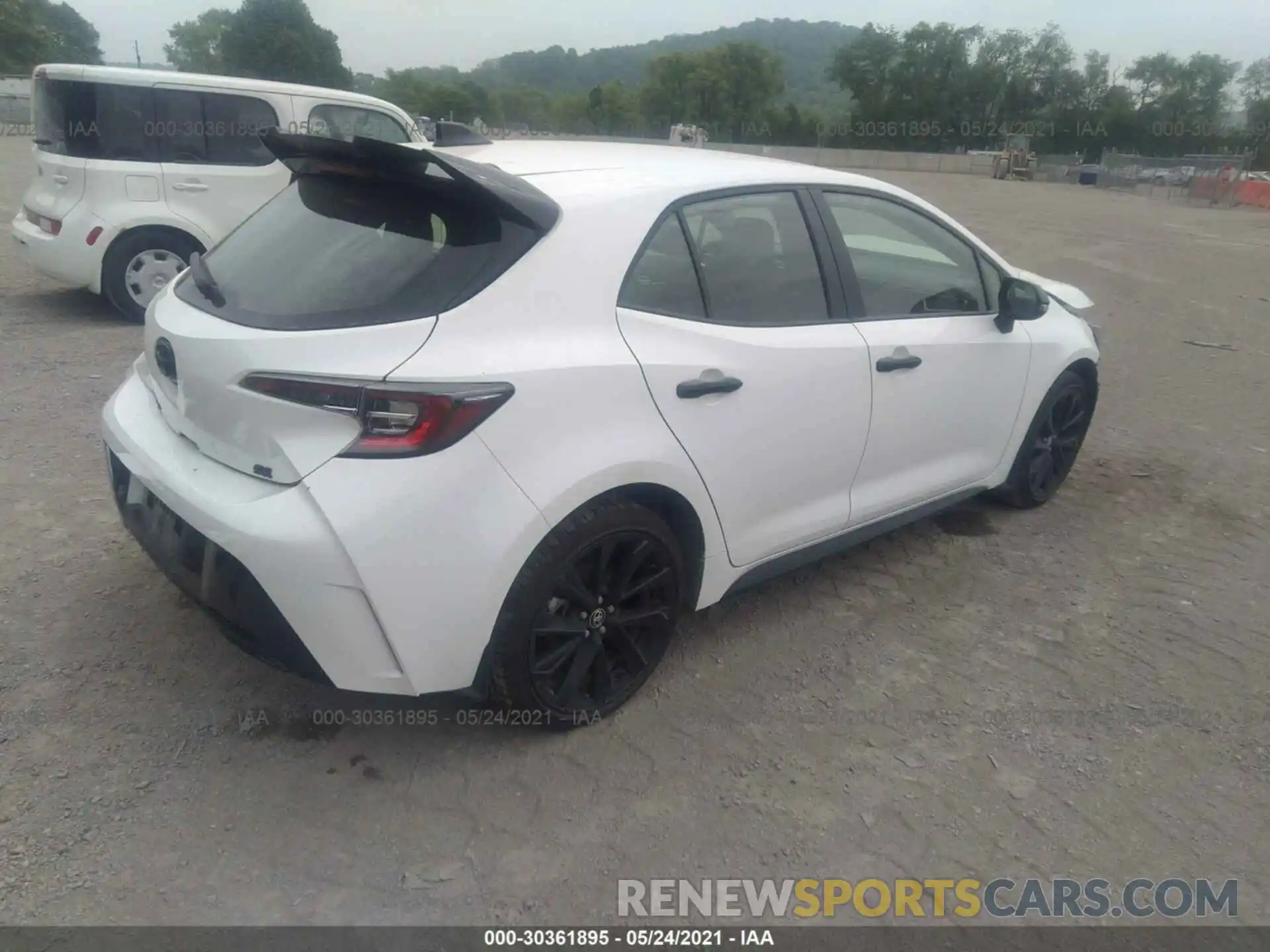 4 Photograph of a damaged car JTND4MBE2M3120498 TOYOTA COROLLA HATCHBACK 2021