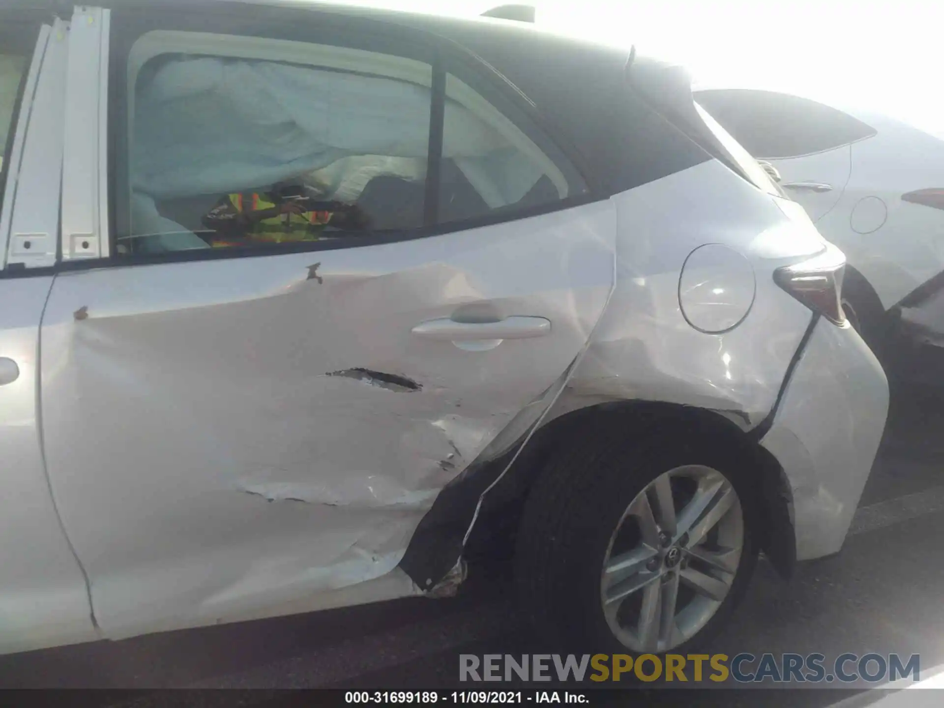 6 Photograph of a damaged car JTND4MBE3M3123054 TOYOTA COROLLA HATCHBACK 2021