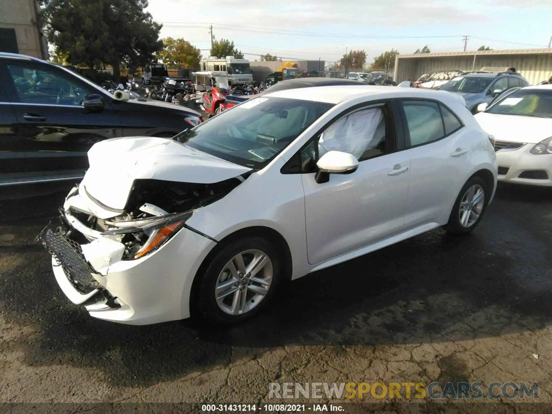 2 Photograph of a damaged car JTND4MBE3M3125676 TOYOTA COROLLA HATCHBACK 2021