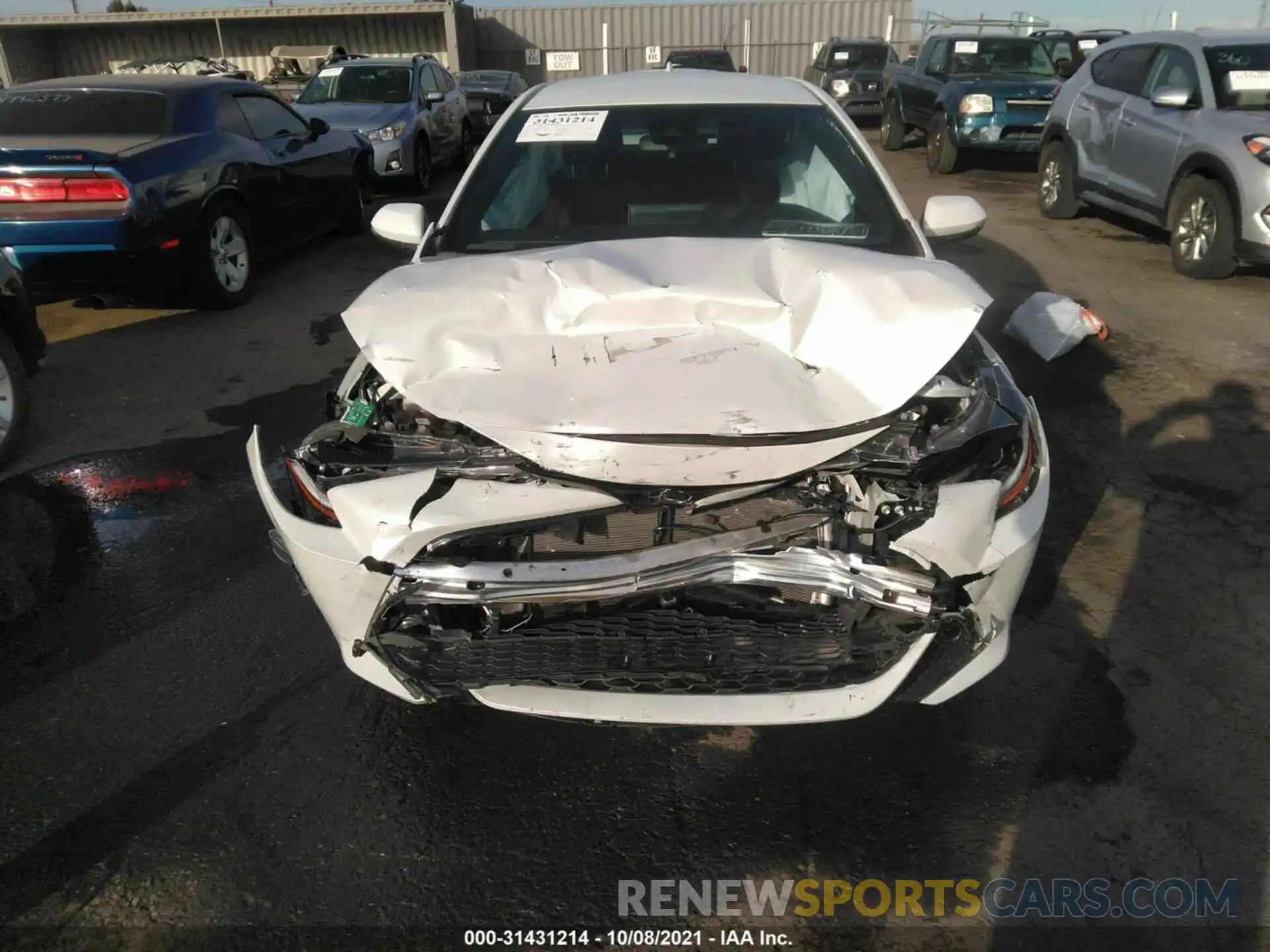 6 Photograph of a damaged car JTND4MBE3M3125676 TOYOTA COROLLA HATCHBACK 2021