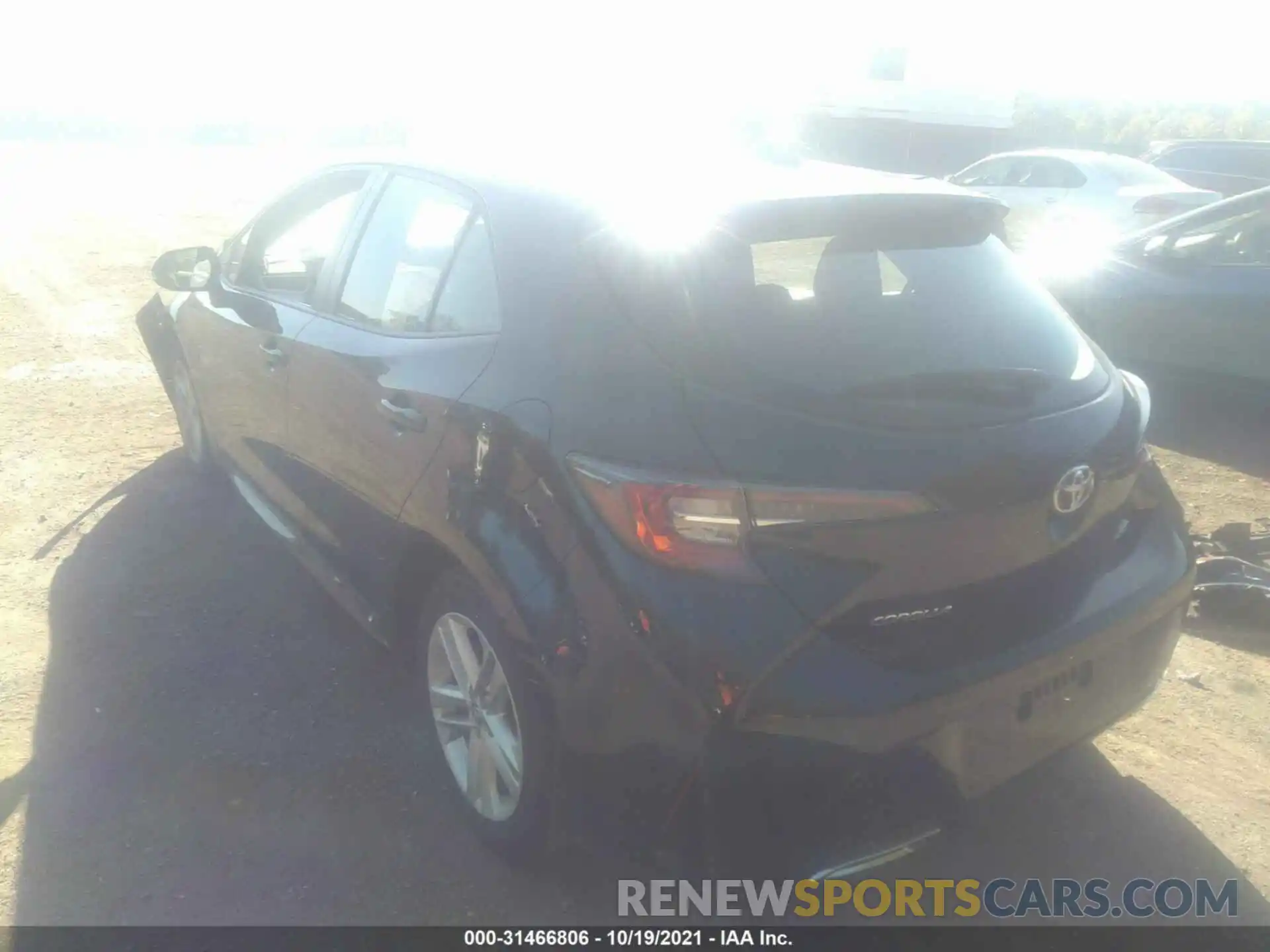 3 Photograph of a damaged car JTND4MBE3M3131445 TOYOTA COROLLA HATCHBACK 2021