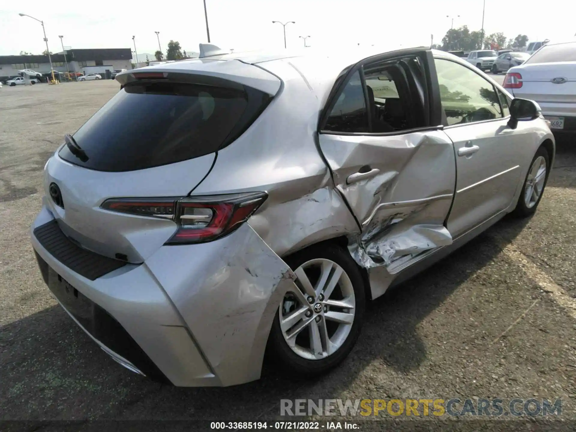 4 Photograph of a damaged car JTND4MBE3M3136130 TOYOTA COROLLA HATCHBACK 2021