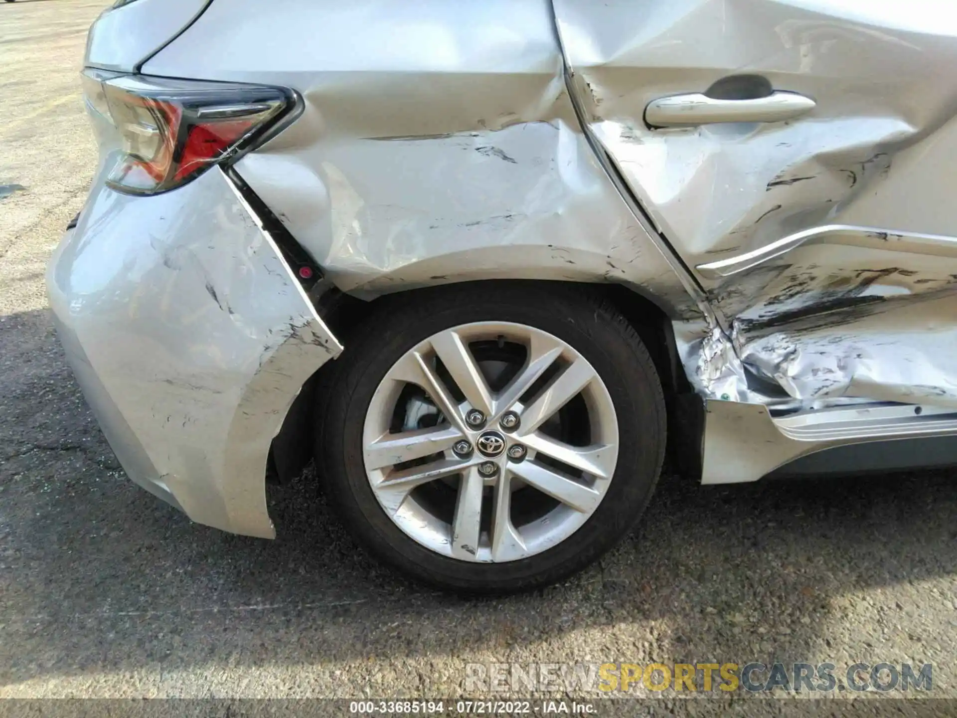 6 Photograph of a damaged car JTND4MBE3M3136130 TOYOTA COROLLA HATCHBACK 2021