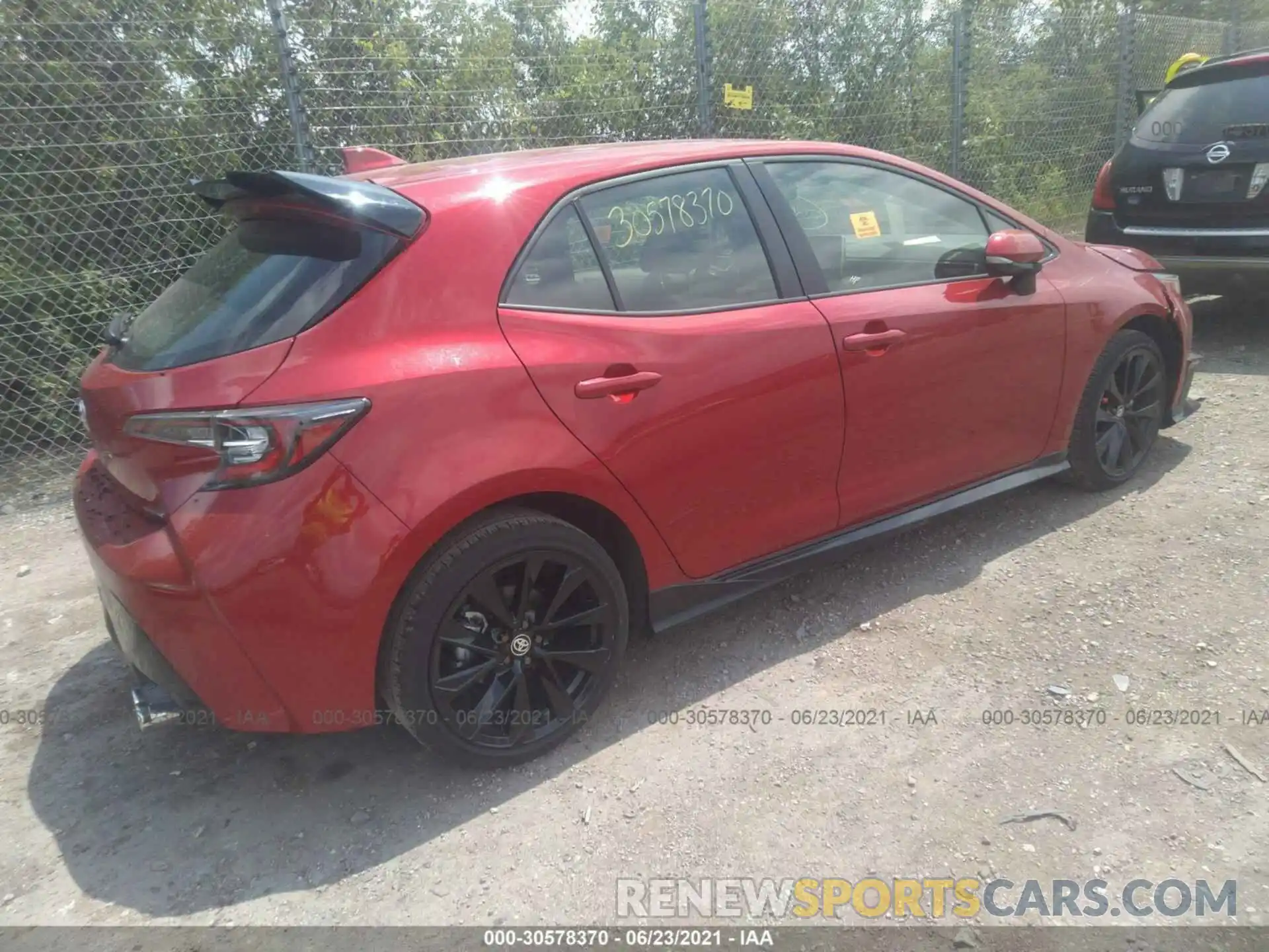 4 Photograph of a damaged car JTND4MBE4M3109969 TOYOTA COROLLA HATCHBACK 2021