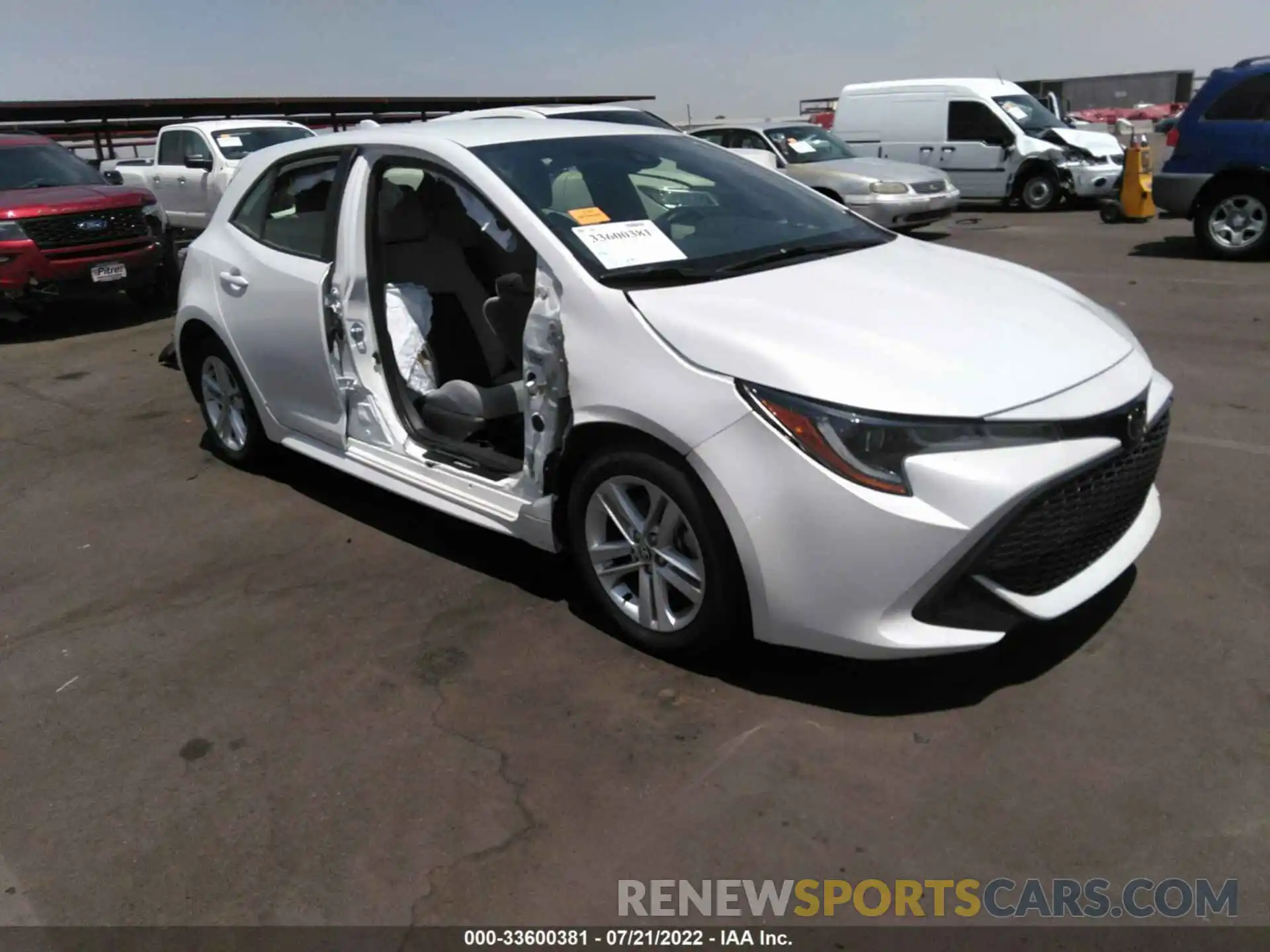 1 Photograph of a damaged car JTND4MBE4M3110023 TOYOTA COROLLA HATCHBACK 2021