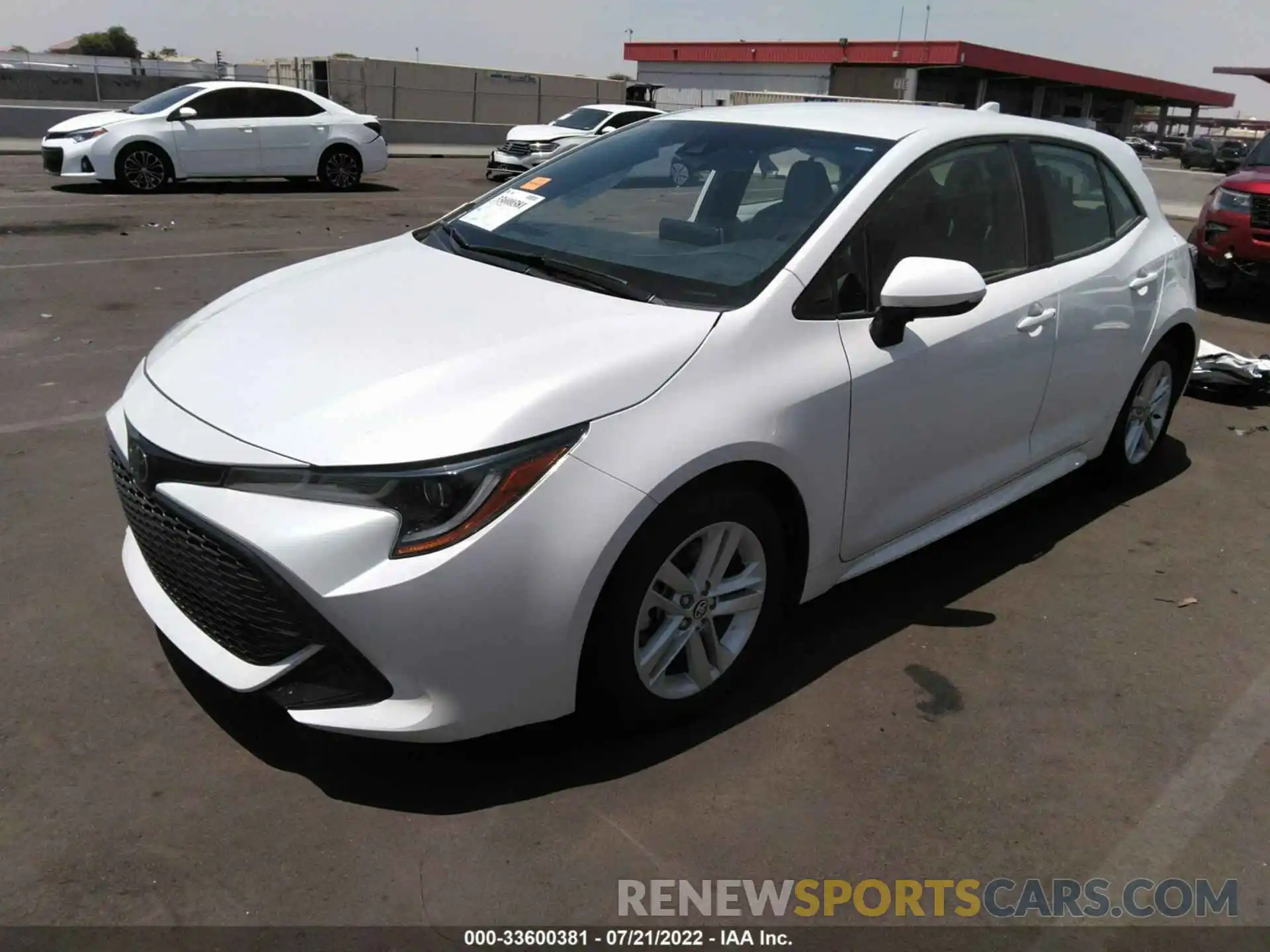 2 Photograph of a damaged car JTND4MBE4M3110023 TOYOTA COROLLA HATCHBACK 2021