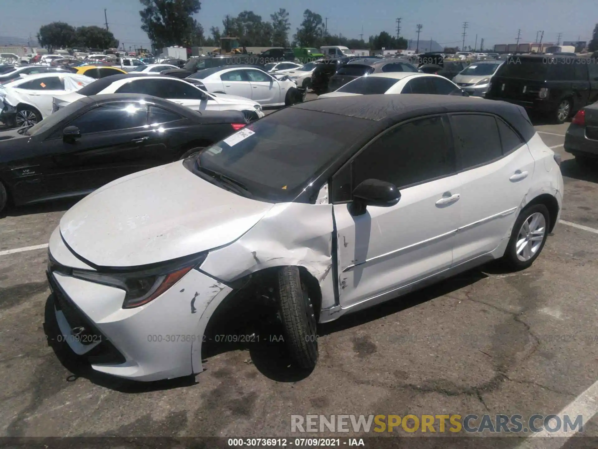 2 Photograph of a damaged car JTND4MBE4M3131194 TOYOTA COROLLA HATCHBACK 2021