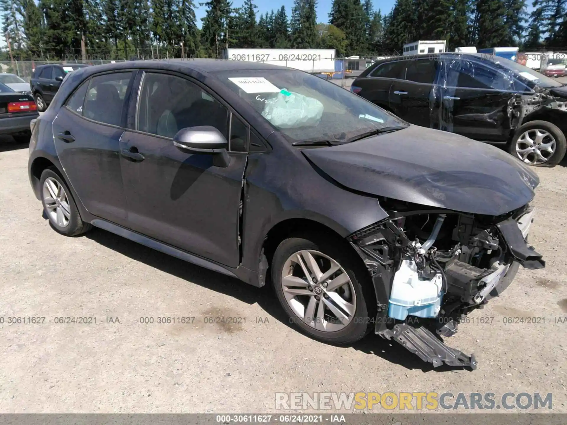 1 Photograph of a damaged car JTND4MBE5M3113786 TOYOTA COROLLA HATCHBACK 2021