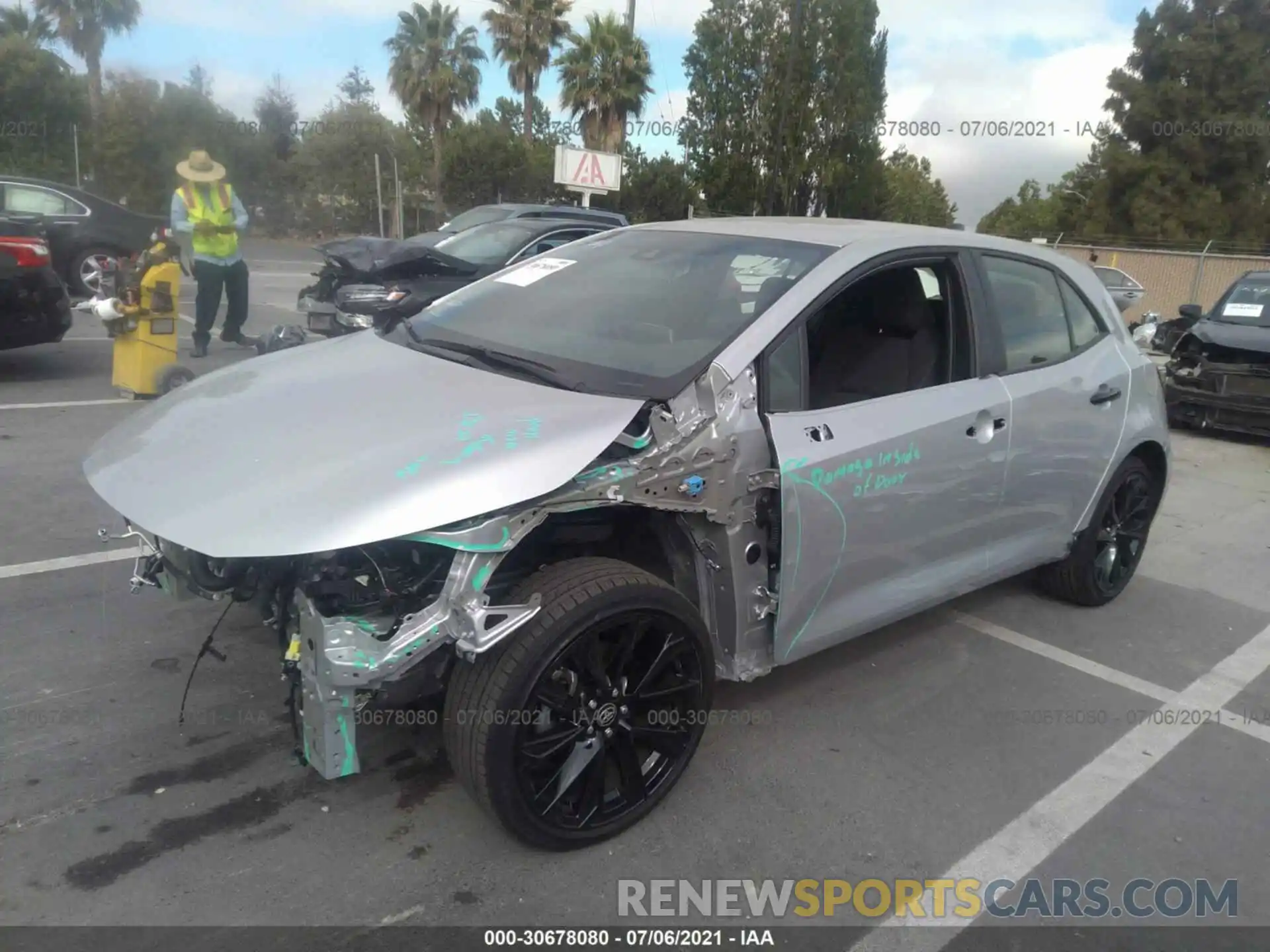 2 Photograph of a damaged car JTND4MBE5M3125114 TOYOTA COROLLA HATCHBACK 2021