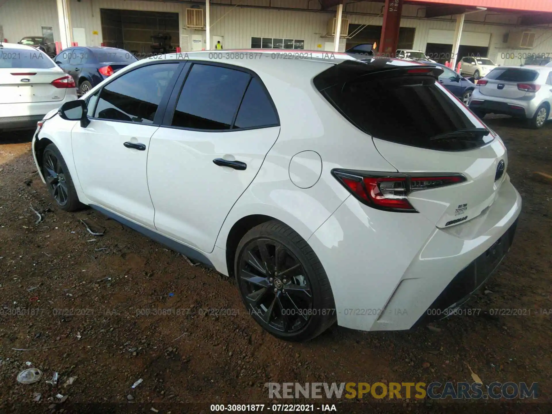 3 Photograph of a damaged car JTND4MBE5M3135884 TOYOTA COROLLA HATCHBACK 2021