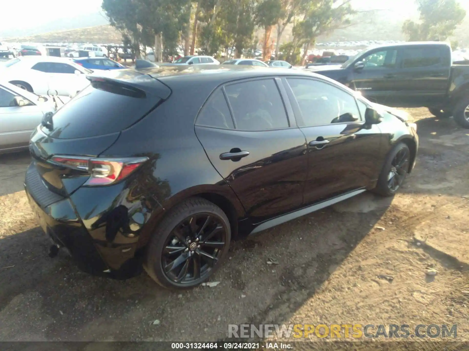 4 Photograph of a damaged car JTND4MBE5M3145184 TOYOTA COROLLA HATCHBACK 2021