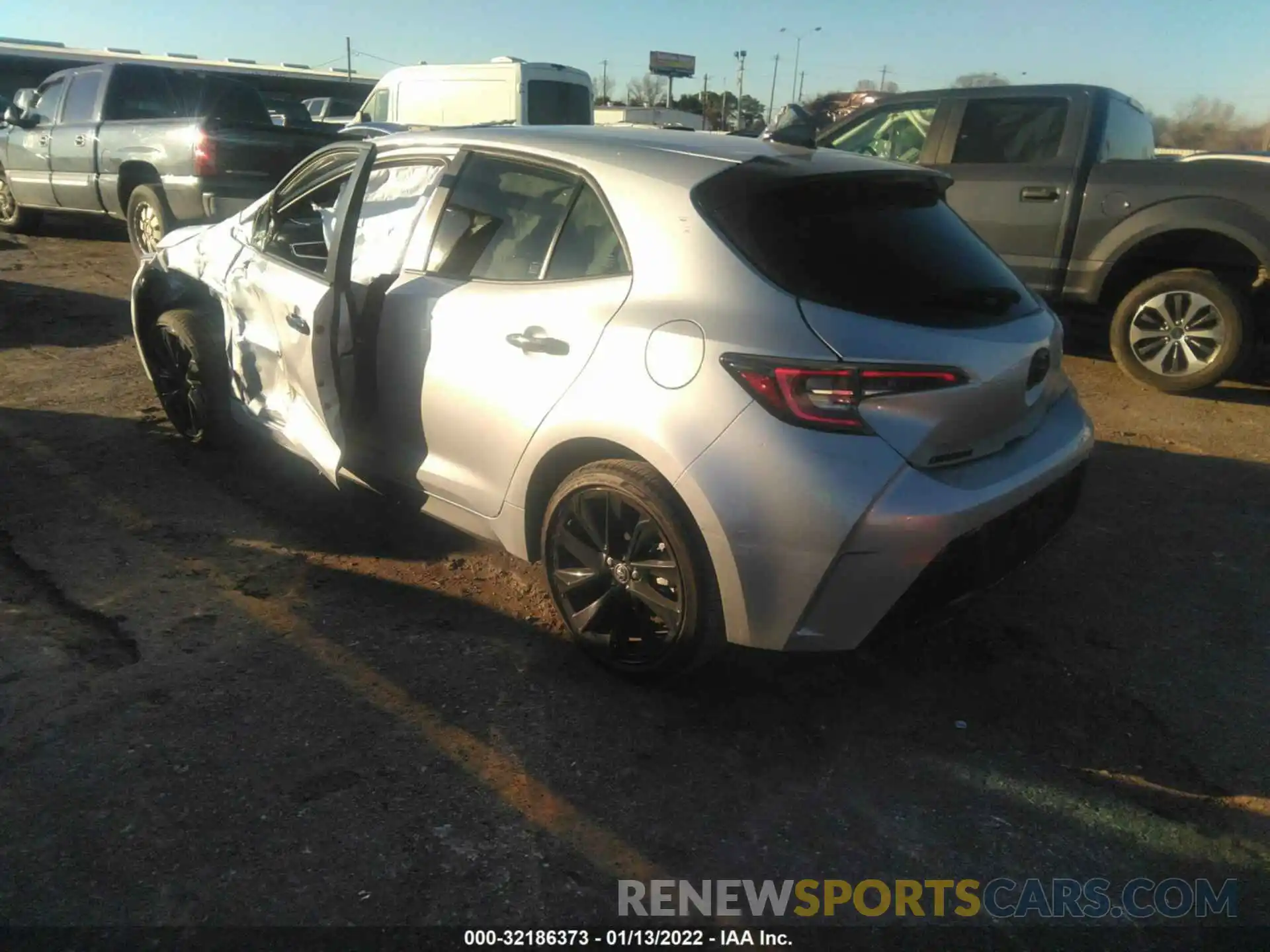 3 Photograph of a damaged car JTND4MBE6M3109746 TOYOTA COROLLA HATCHBACK 2021