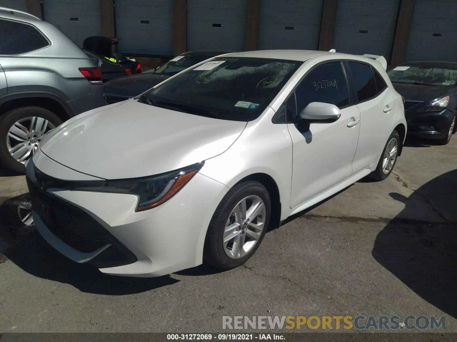 2 Photograph of a damaged car JTND4MBE7M3108007 TOYOTA COROLLA HATCHBACK 2021