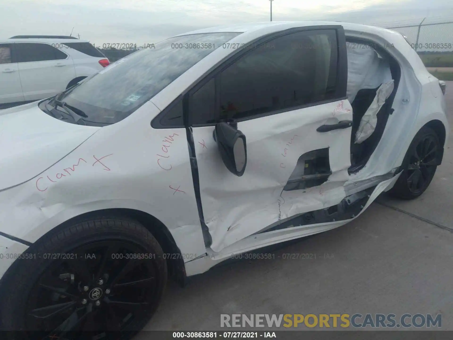 6 Photograph of a damaged car JTND4MBE8M3106542 TOYOTA COROLLA HATCHBACK 2021