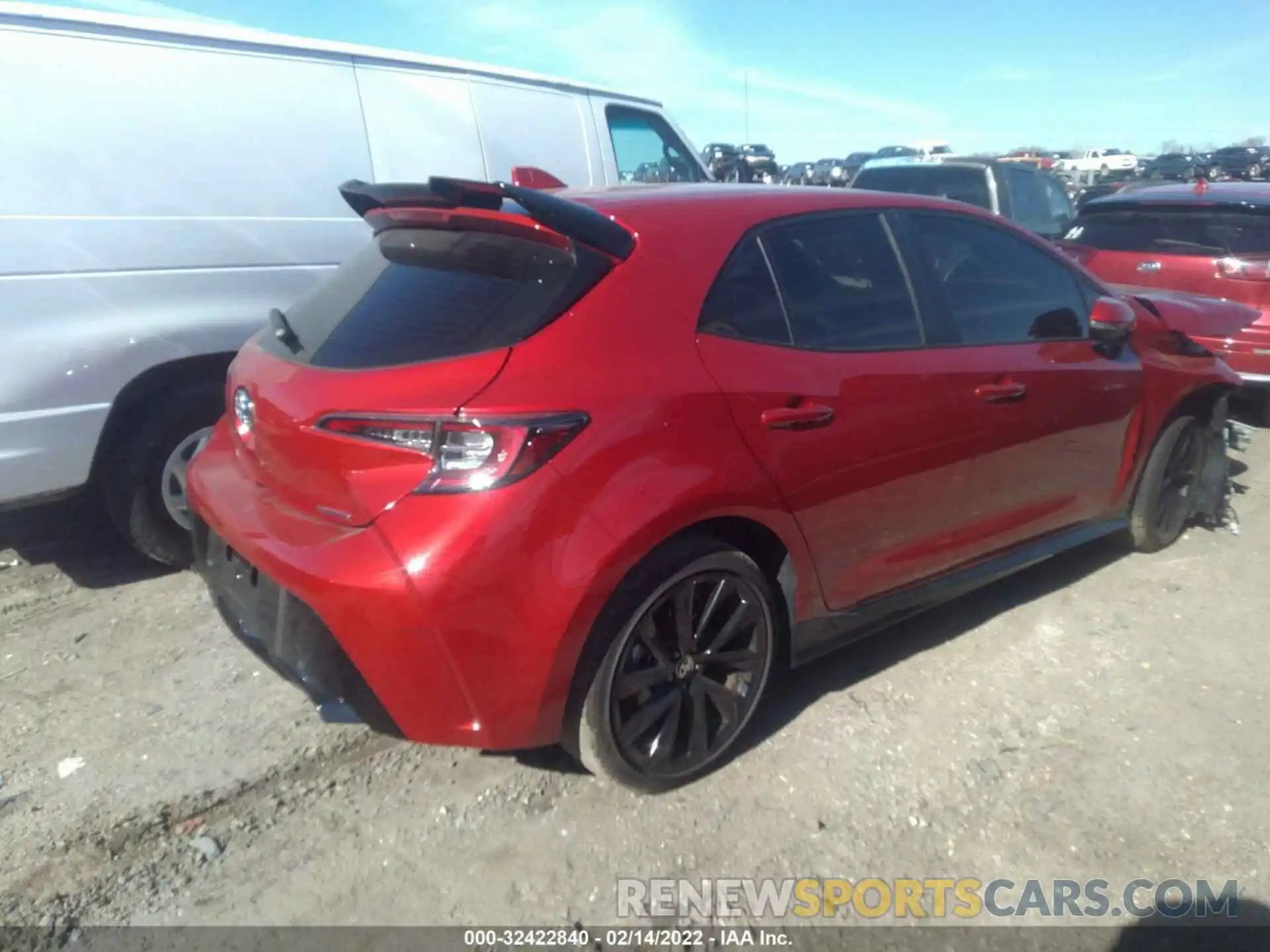 4 Photograph of a damaged car JTND4MBE8M3113944 TOYOTA COROLLA HATCHBACK 2021