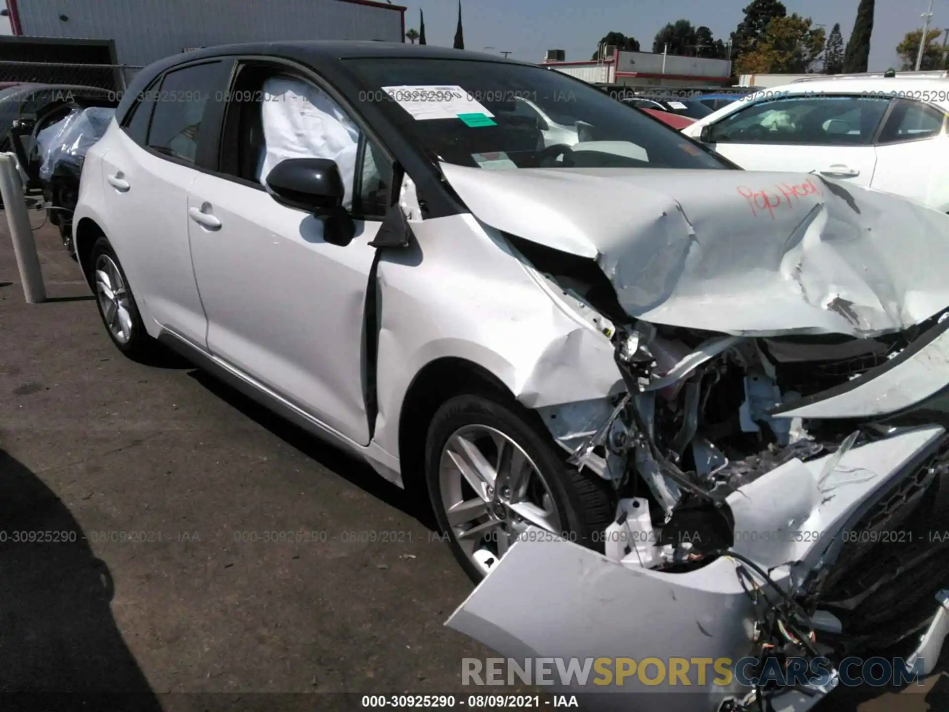 1 Photograph of a damaged car JTND4MBE8M3131408 TOYOTA COROLLA HATCHBACK 2021