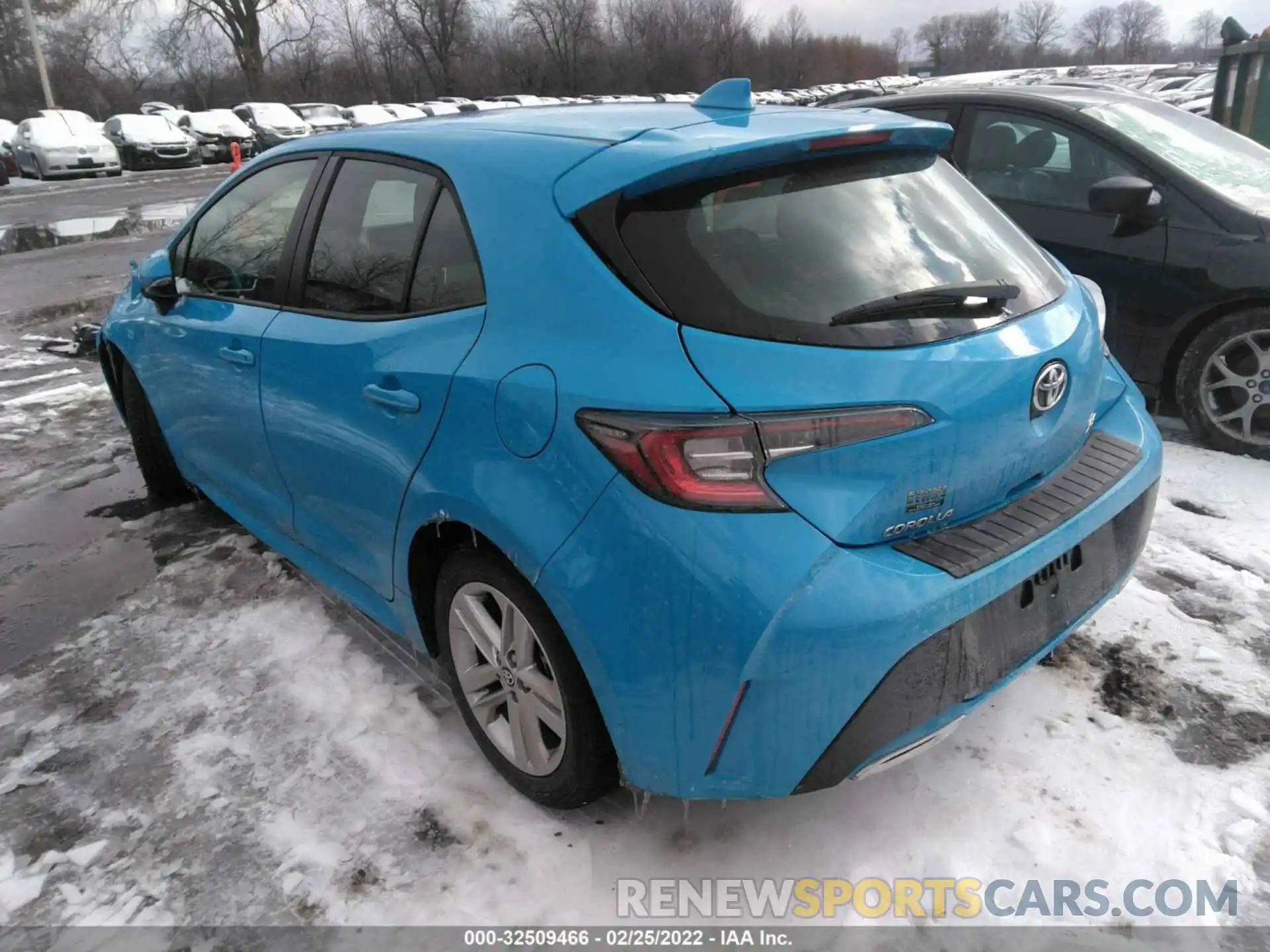 3 Photograph of a damaged car JTND4MBE8M3132641 TOYOTA COROLLA HATCHBACK 2021