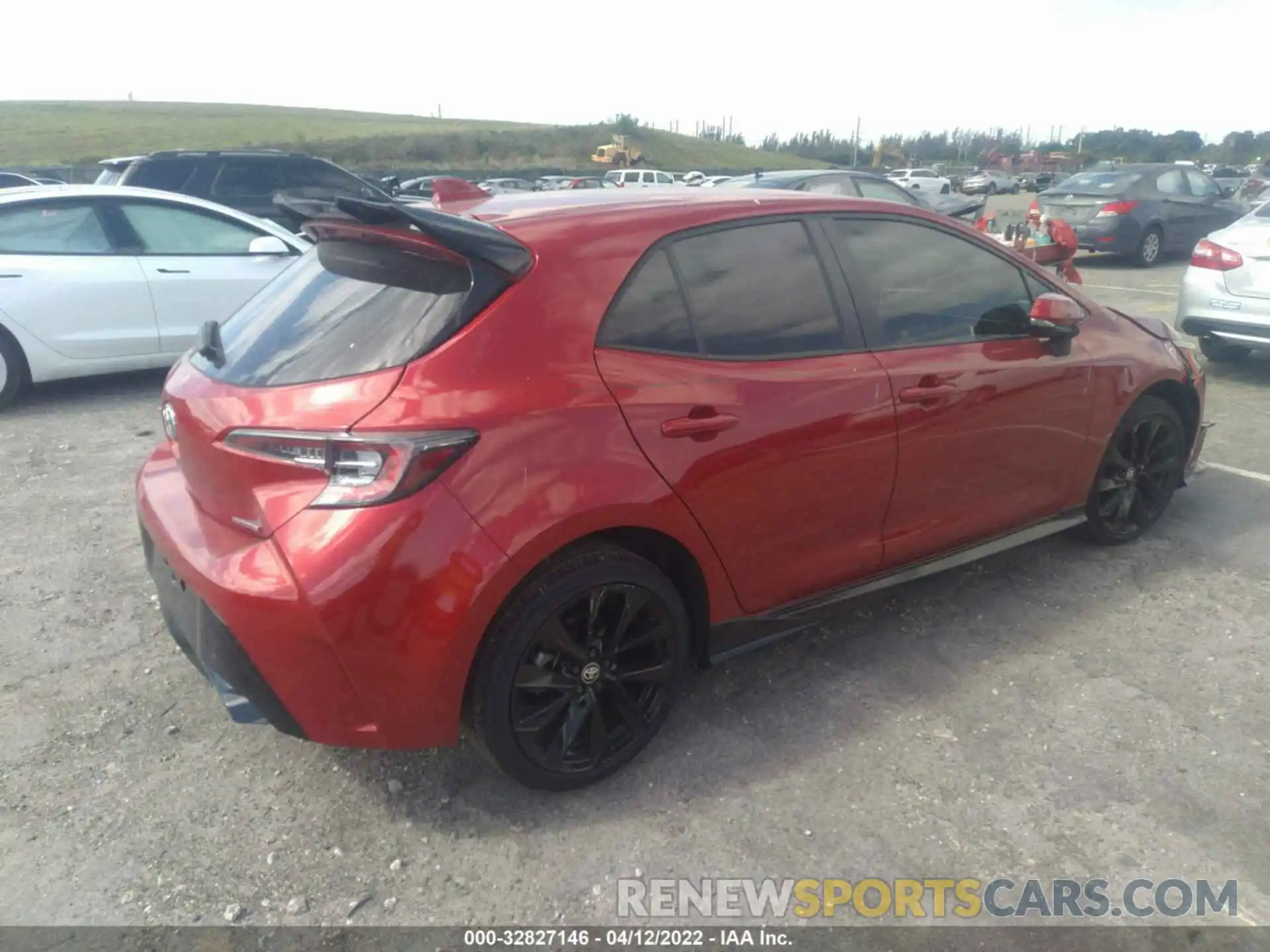 4 Photograph of a damaged car JTND4MBE9M3113287 TOYOTA COROLLA HATCHBACK 2021