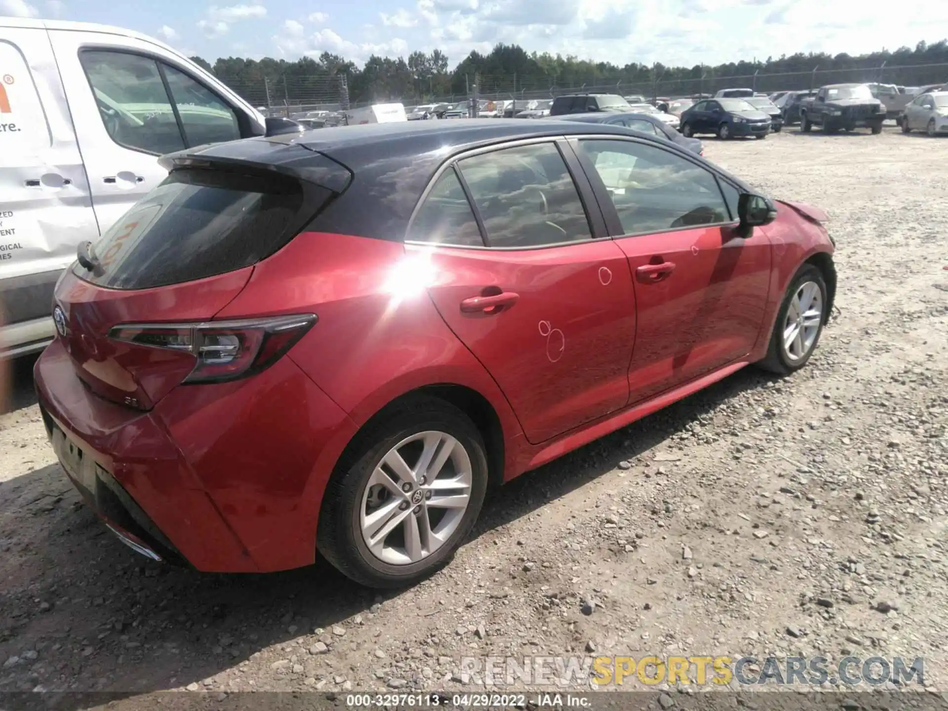 4 Photograph of a damaged car JTND4MBE9M3121583 TOYOTA COROLLA HATCHBACK 2021