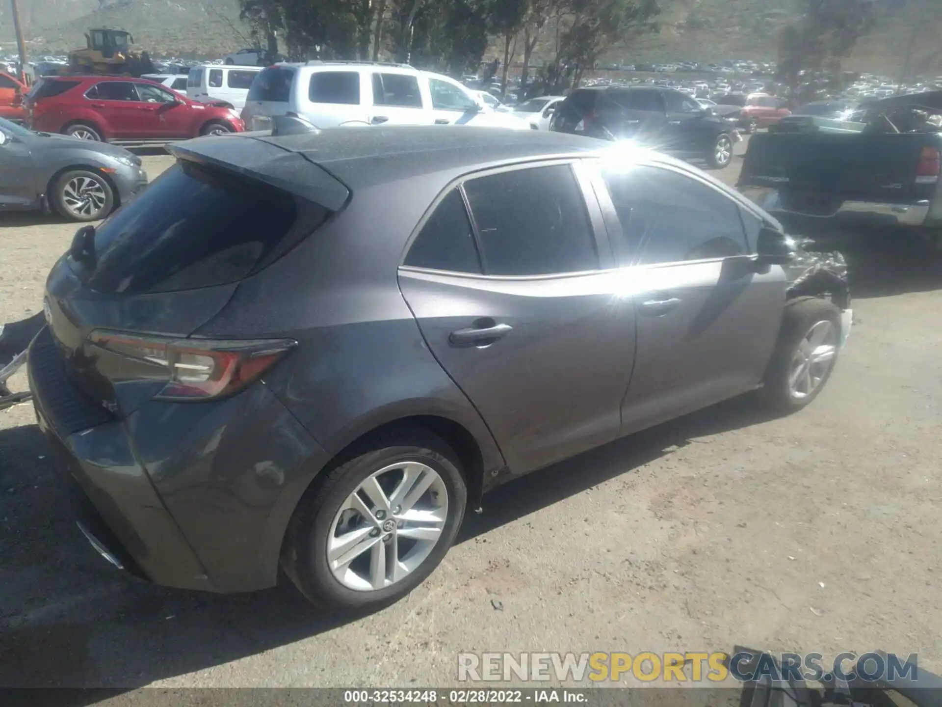 4 Photograph of a damaged car JTND4MBE9M3125262 TOYOTA COROLLA HATCHBACK 2021