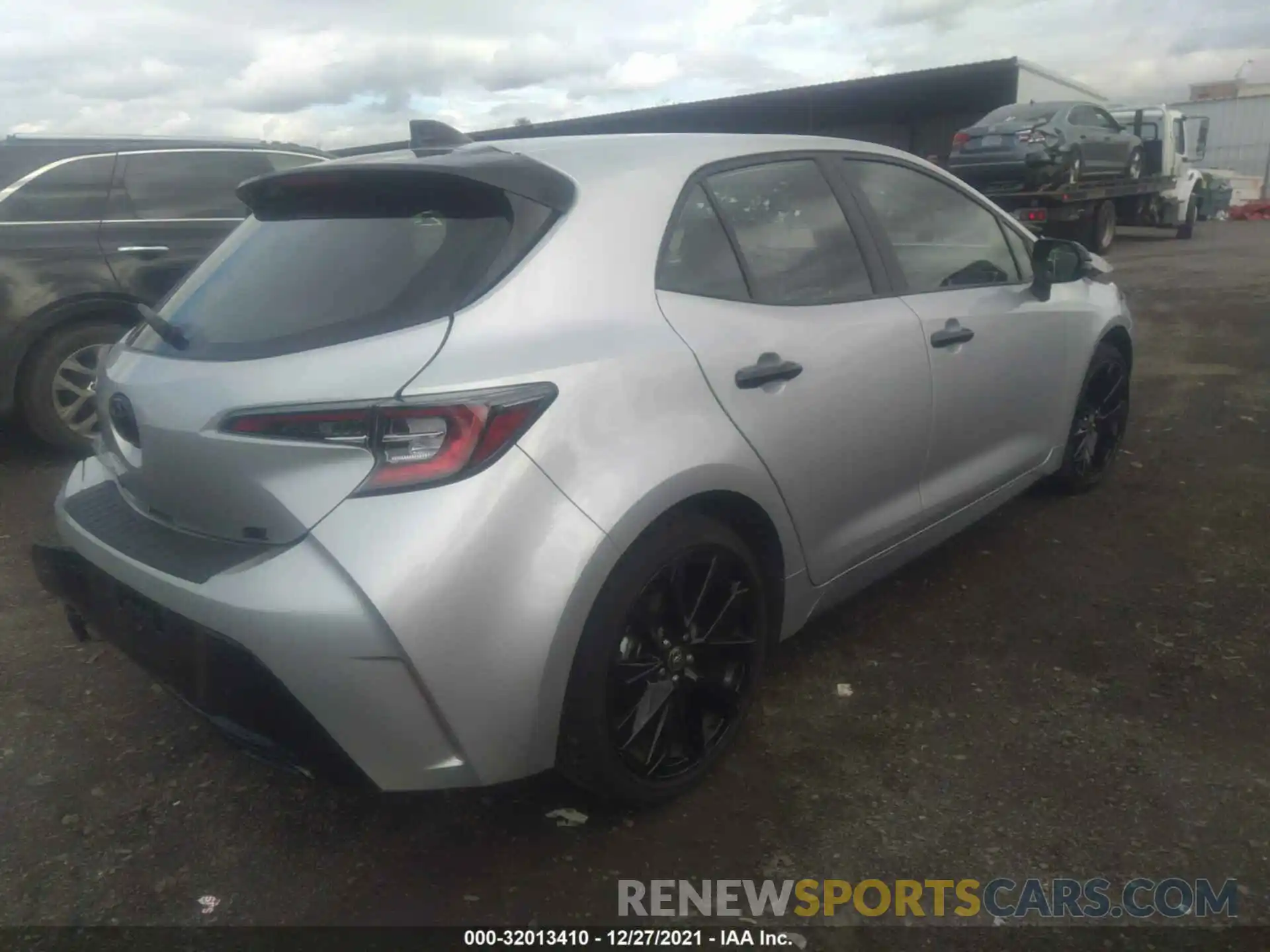 4 Photograph of a damaged car JTND4MBE9M3138027 TOYOTA COROLLA HATCHBACK 2021