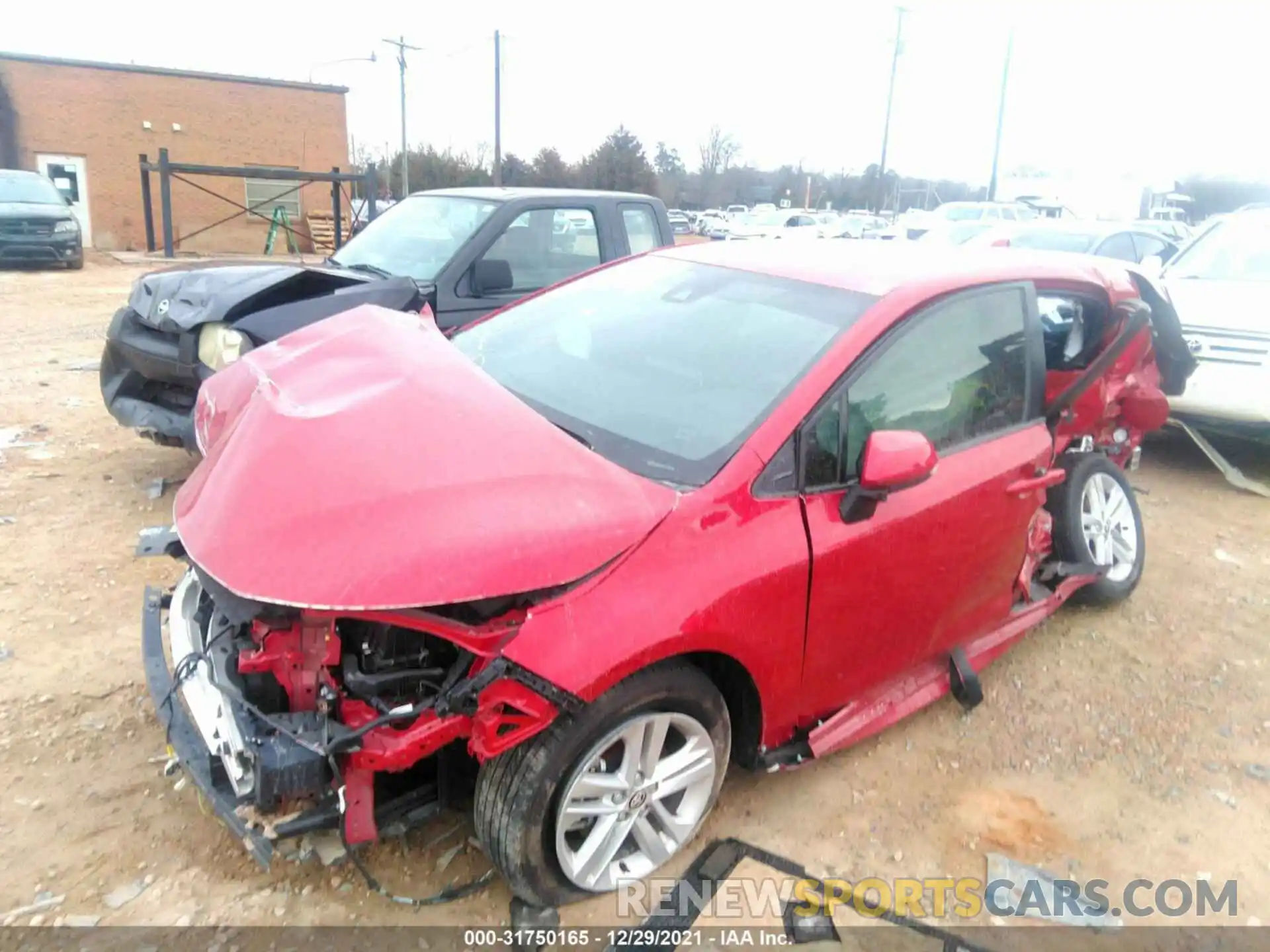 2 Photograph of a damaged car JTND4MBEXM3127182 TOYOTA COROLLA HATCHBACK 2021