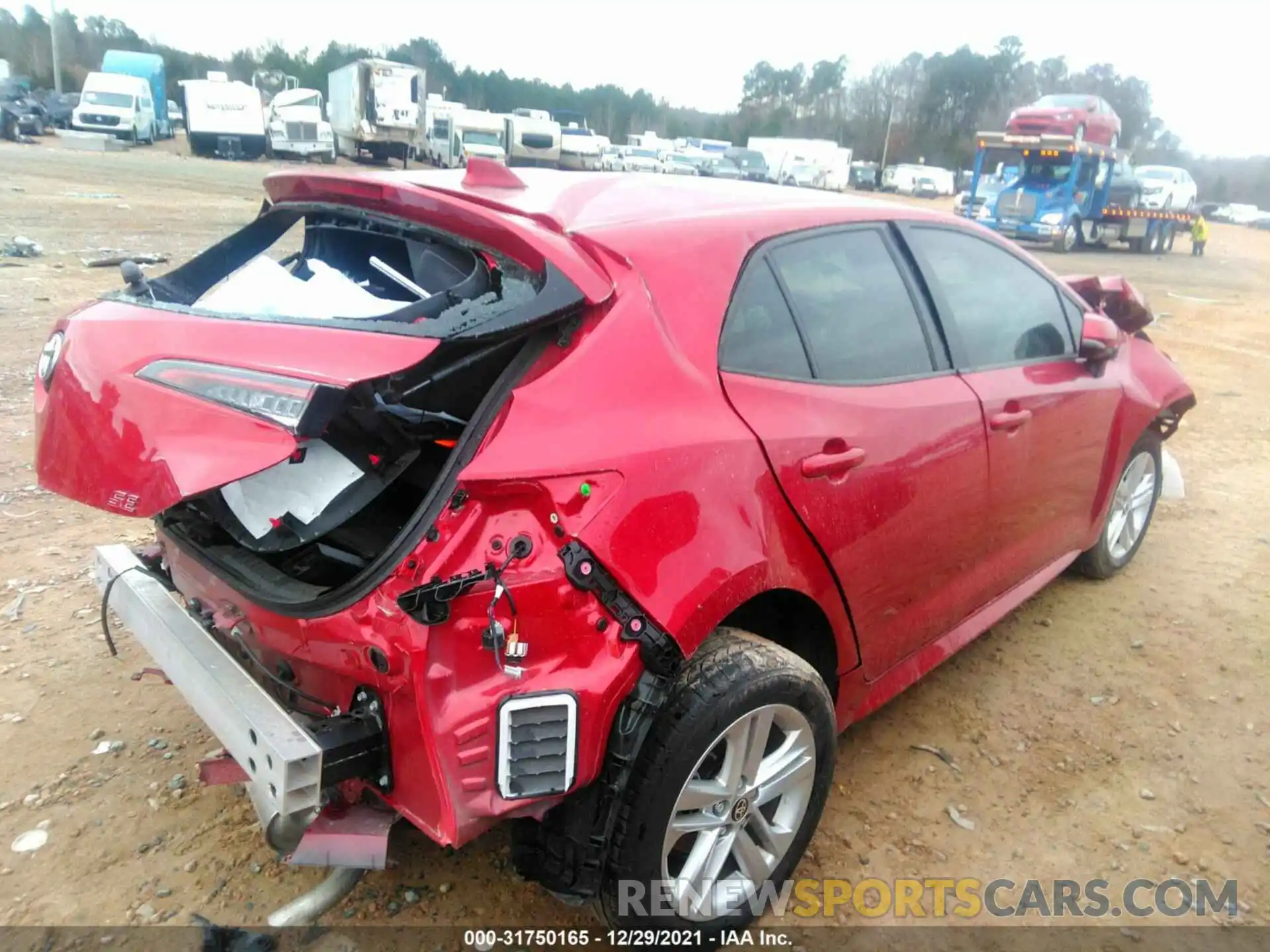 4 Photograph of a damaged car JTND4MBEXM3127182 TOYOTA COROLLA HATCHBACK 2021