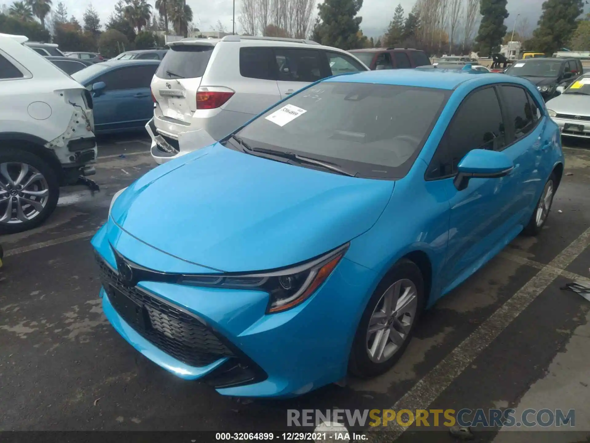 2 Photograph of a damaged car JTND4MBEXM3135749 TOYOTA COROLLA HATCHBACK 2021