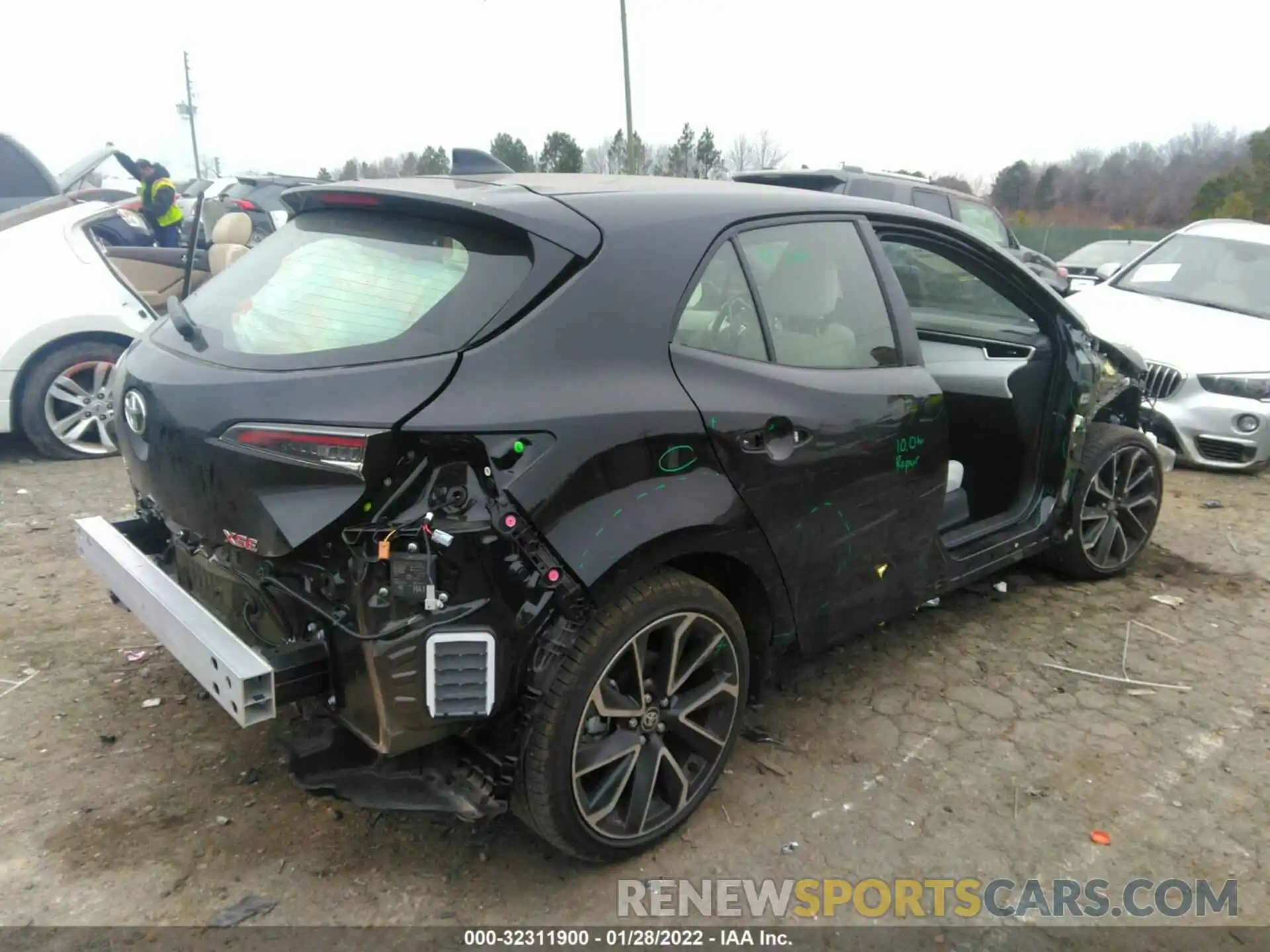 4 Photograph of a damaged car JTNA4MBE3N3154809 TOYOTA COROLLA HATCHBACK 2022