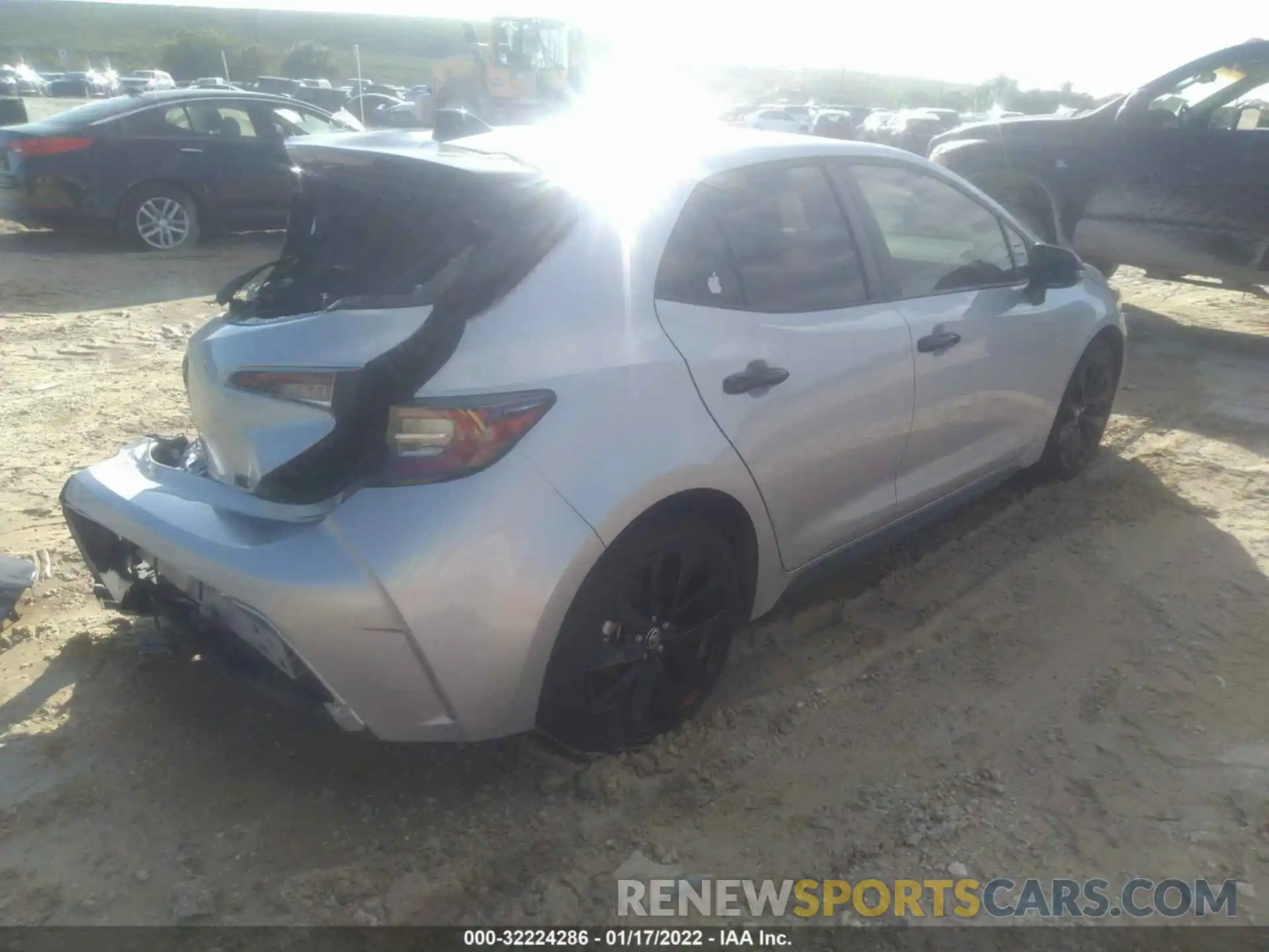 4 Photograph of a damaged car JTND4MBE0N3155011 TOYOTA COROLLA HATCHBACK 2022