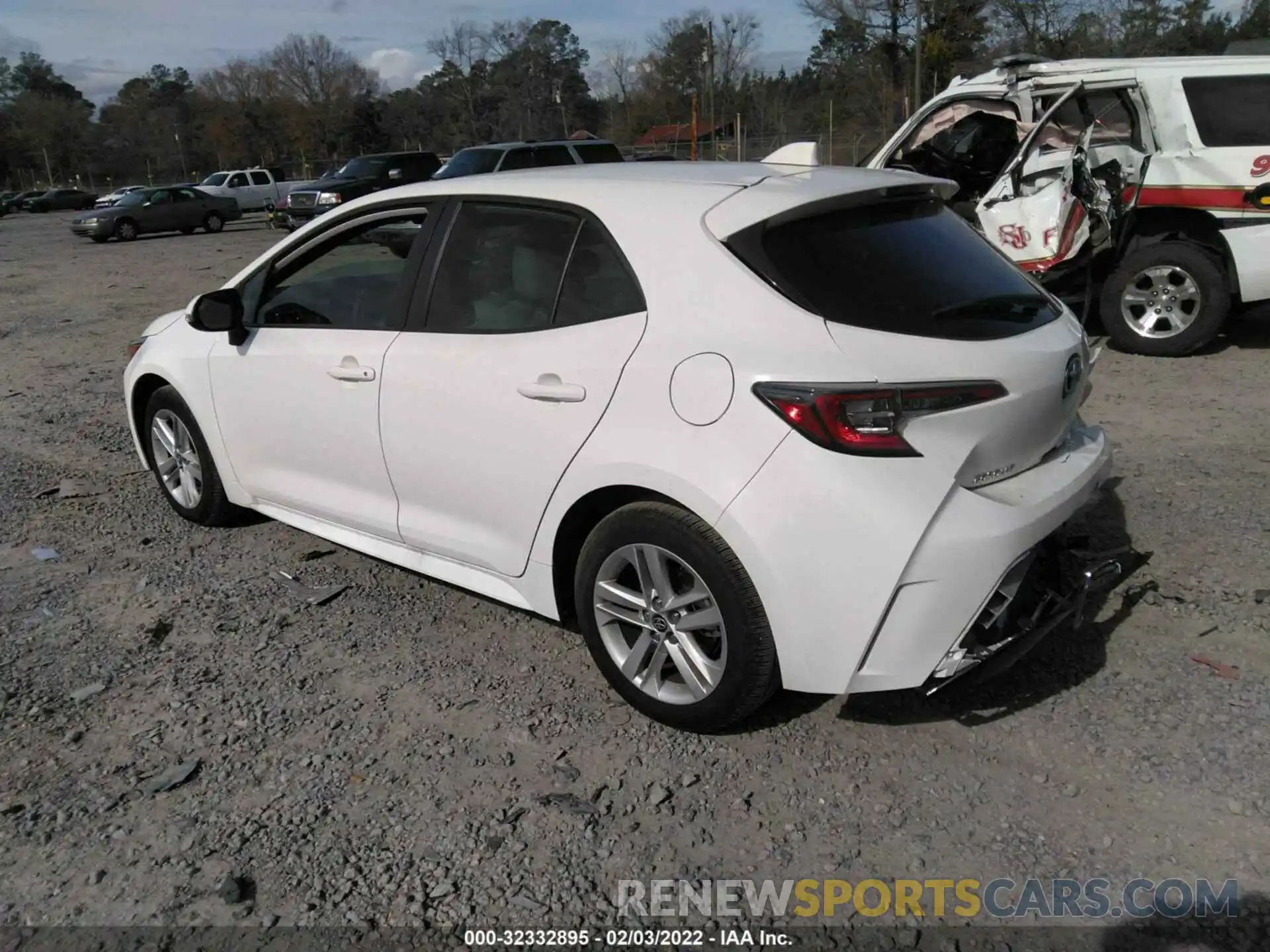 3 Photograph of a damaged car JTND4MBE1N3147922 TOYOTA COROLLA HATCHBACK 2022