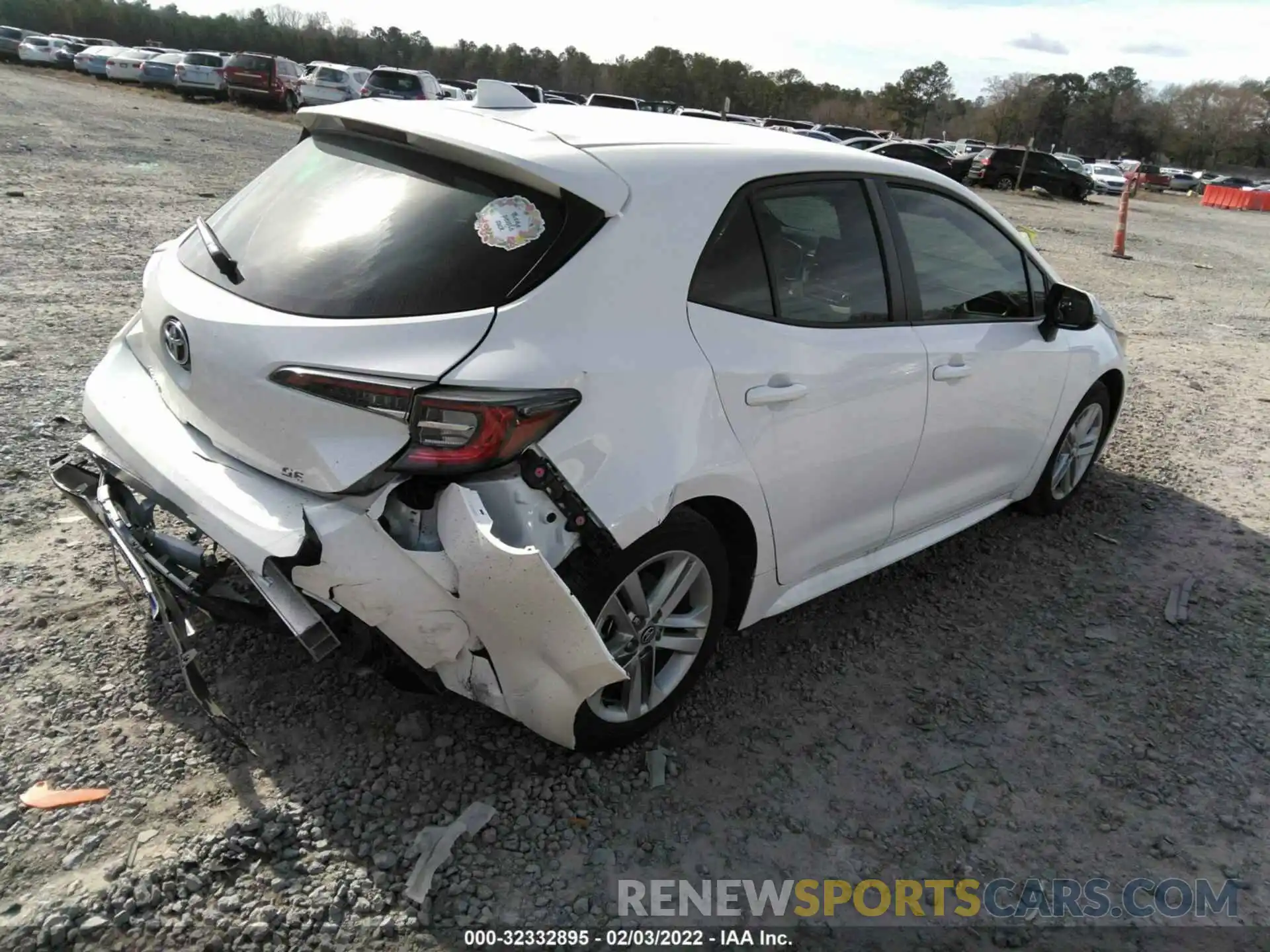 4 Photograph of a damaged car JTND4MBE1N3147922 TOYOTA COROLLA HATCHBACK 2022