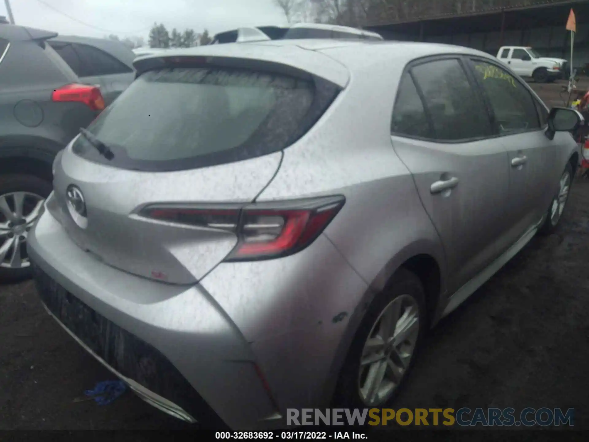 4 Photograph of a damaged car JTND4MBE2N3151817 TOYOTA COROLLA HATCHBACK 2022