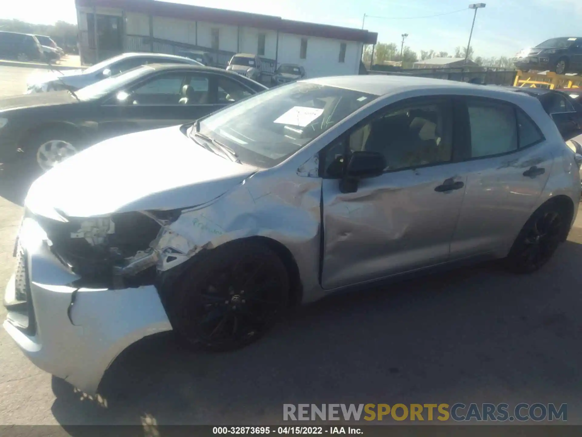 2 Photograph of a damaged car JTND4MBE4N3151057 TOYOTA COROLLA HATCHBACK 2022