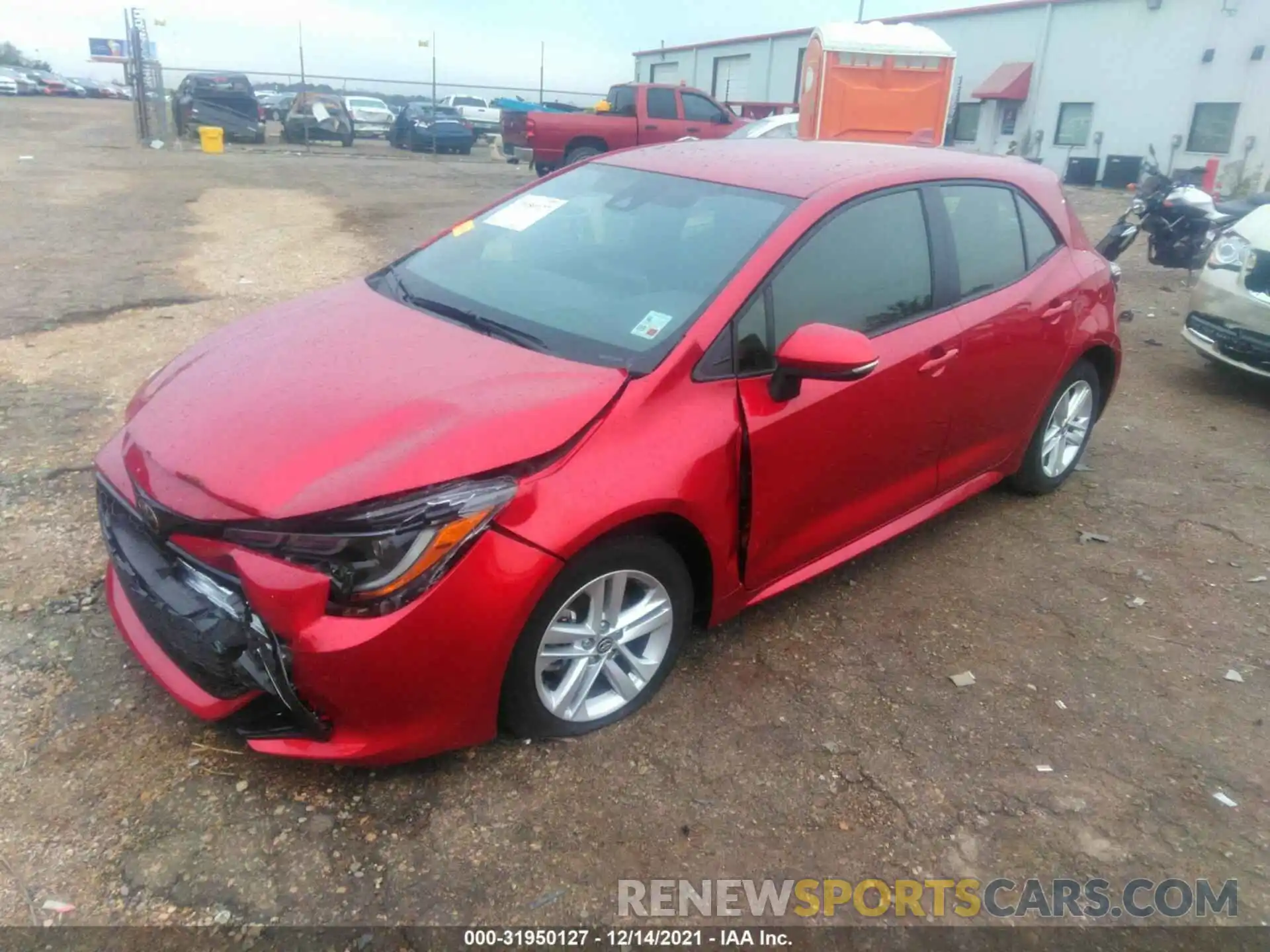 2 Photograph of a damaged car JTND4MBE4N3153701 TOYOTA COROLLA HATCHBACK 2022