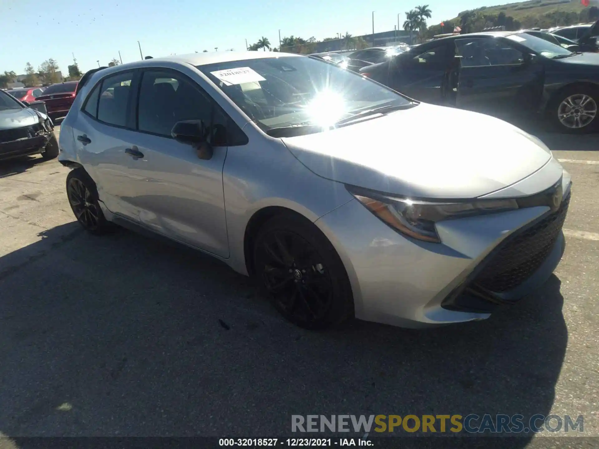 1 Photograph of a damaged car JTND4MBE6N3150377 TOYOTA COROLLA HATCHBACK 2022