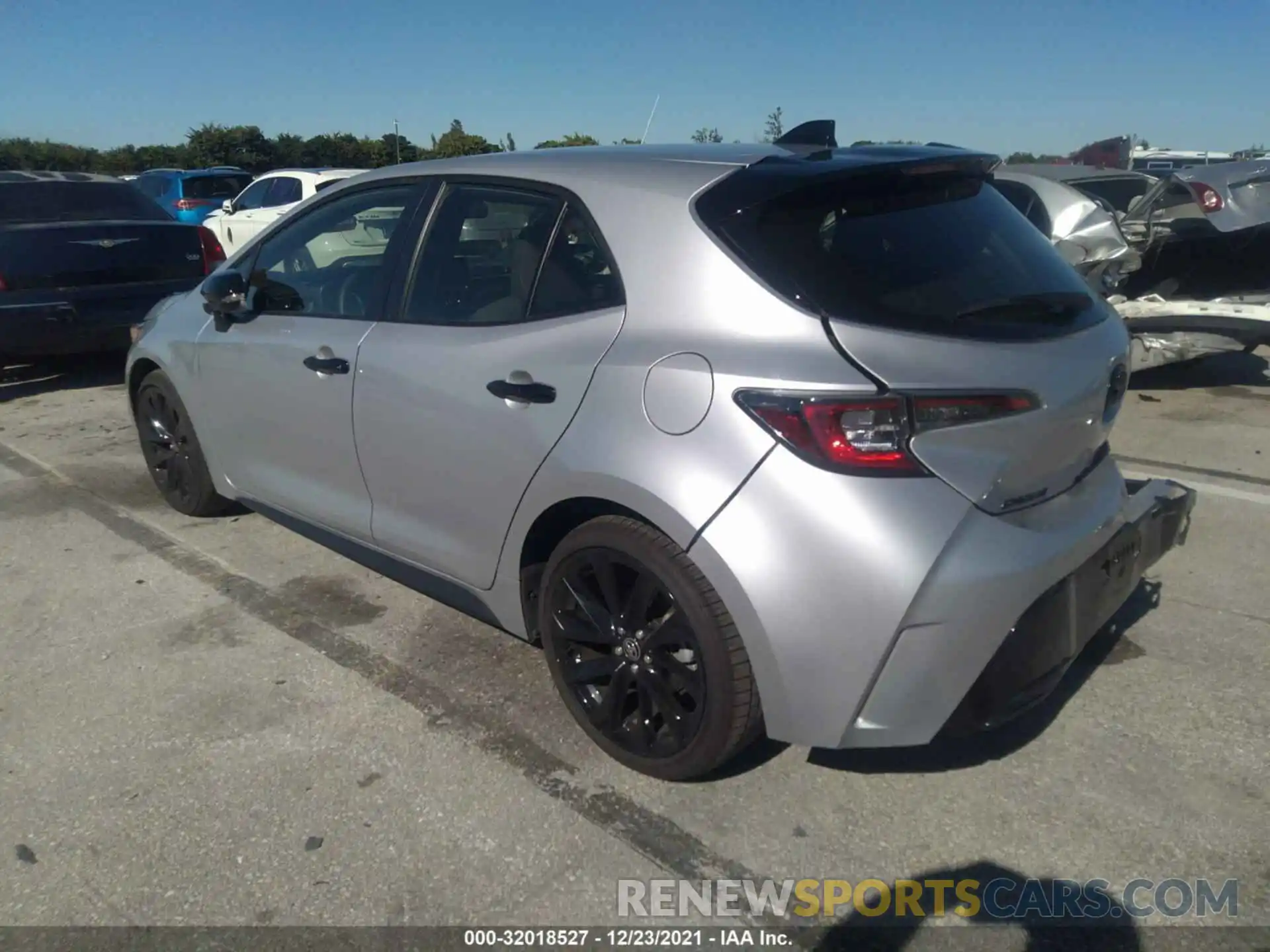 3 Photograph of a damaged car JTND4MBE6N3150377 TOYOTA COROLLA HATCHBACK 2022