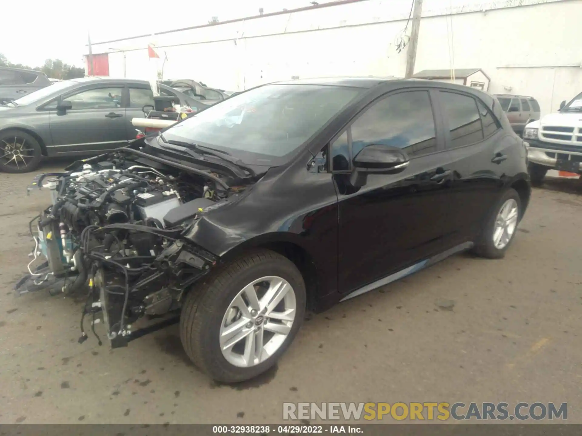 2 Photograph of a damaged car JTND4MBE6N3161640 TOYOTA COROLLA HATCHBACK 2022