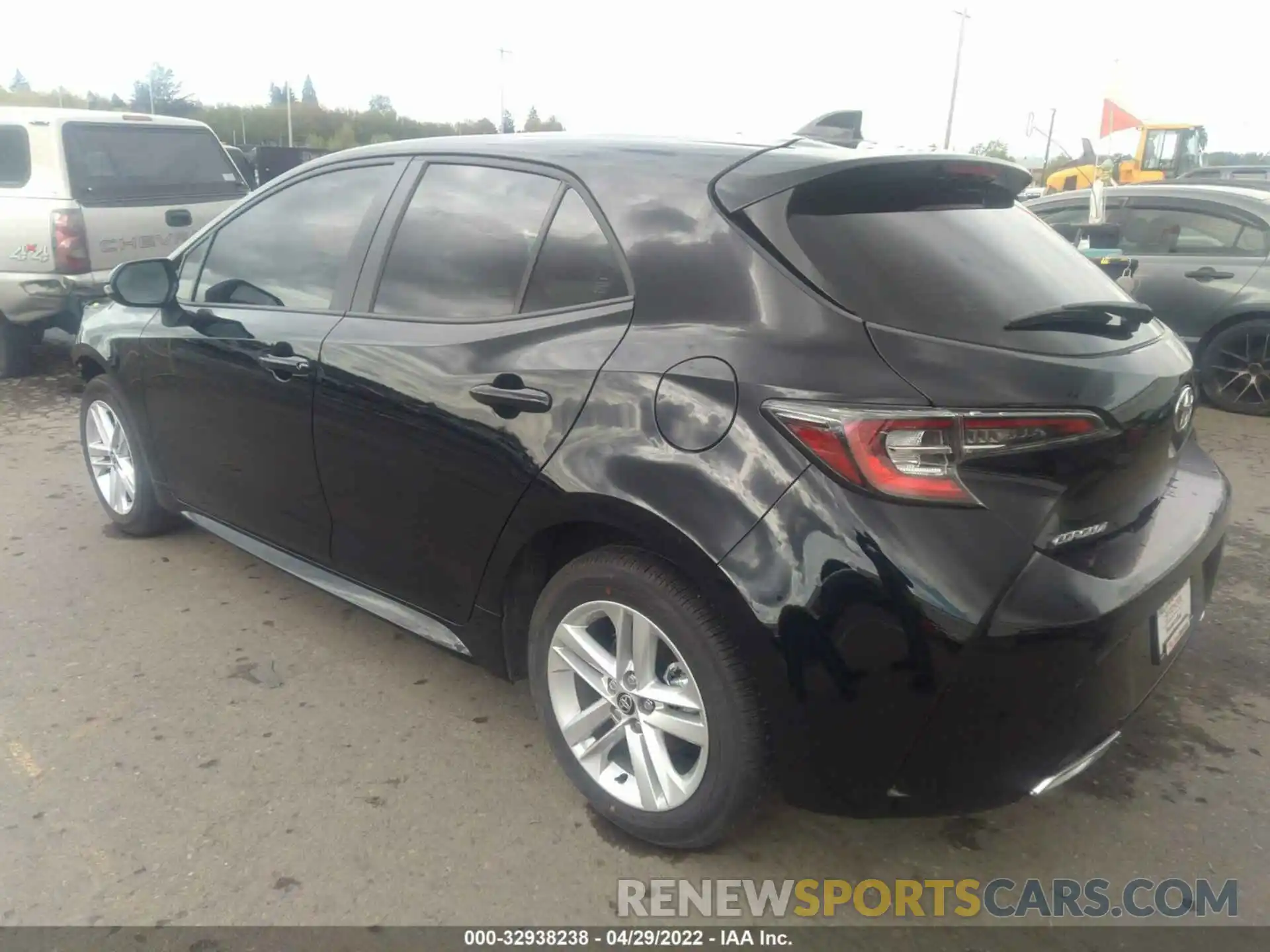 3 Photograph of a damaged car JTND4MBE6N3161640 TOYOTA COROLLA HATCHBACK 2022