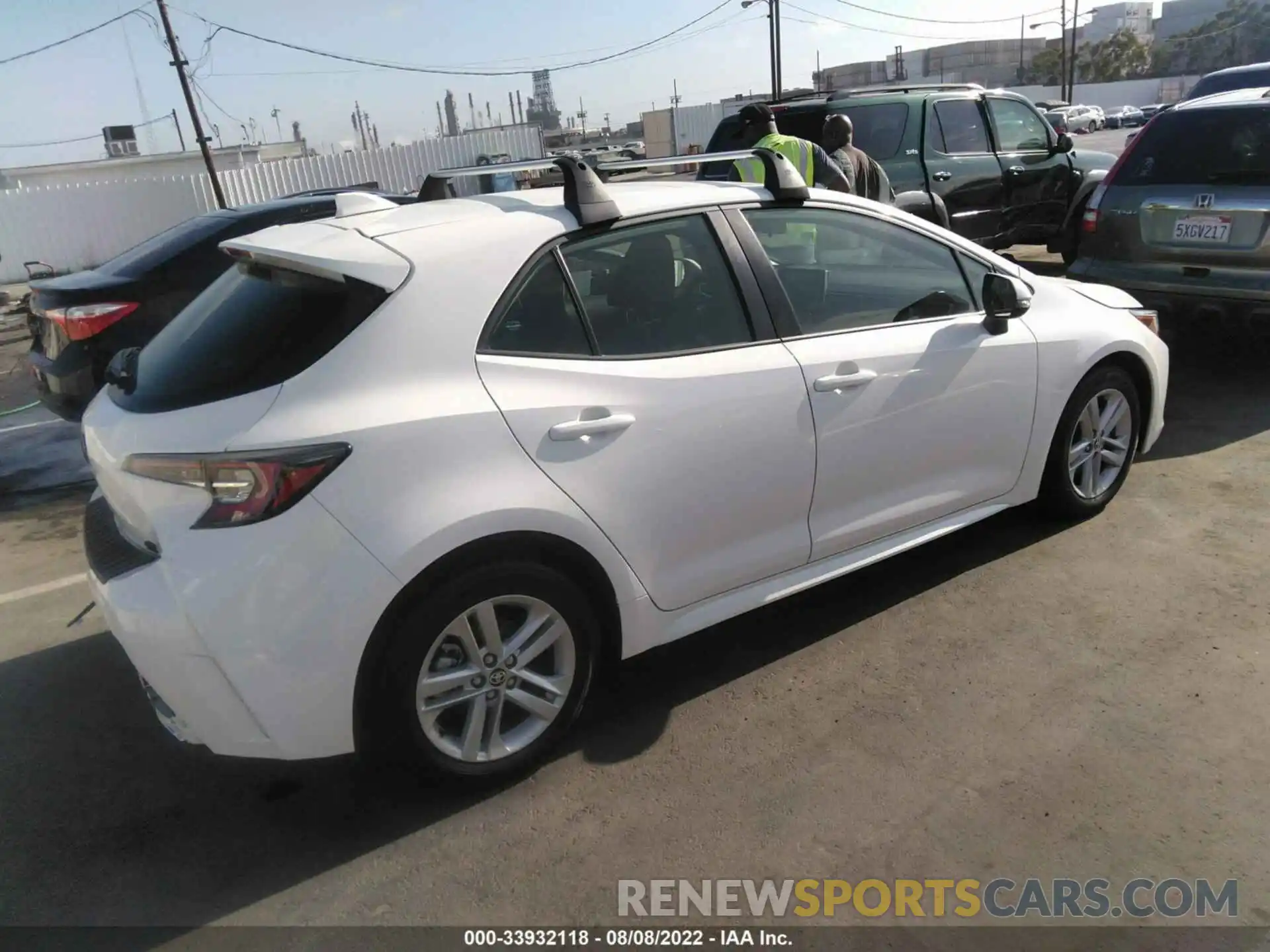 4 Photograph of a damaged car JTND4MBE6N3176915 TOYOTA COROLLA HATCHBACK 2022